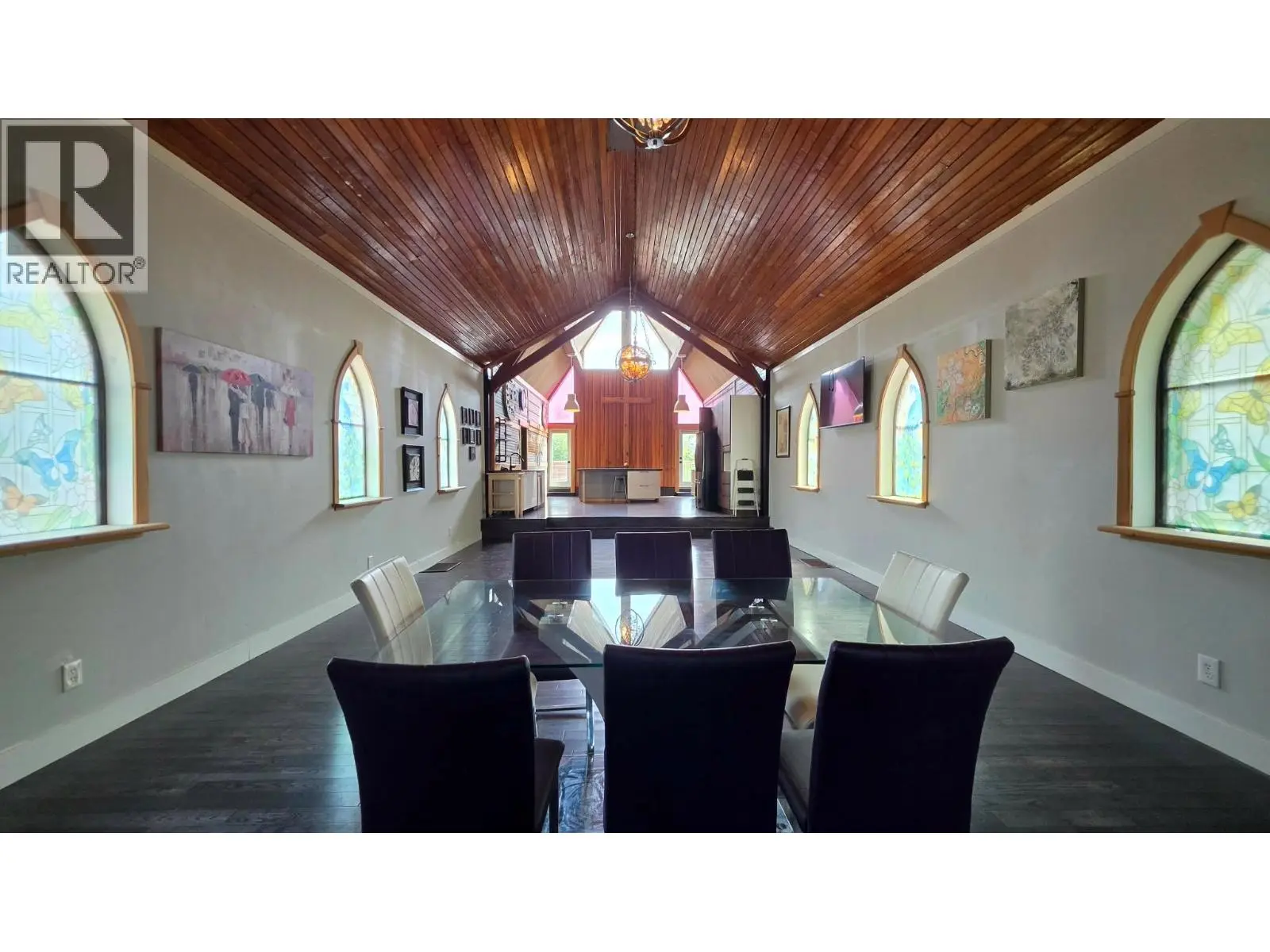 2193 Park Avenue. Lumby, British Columbia