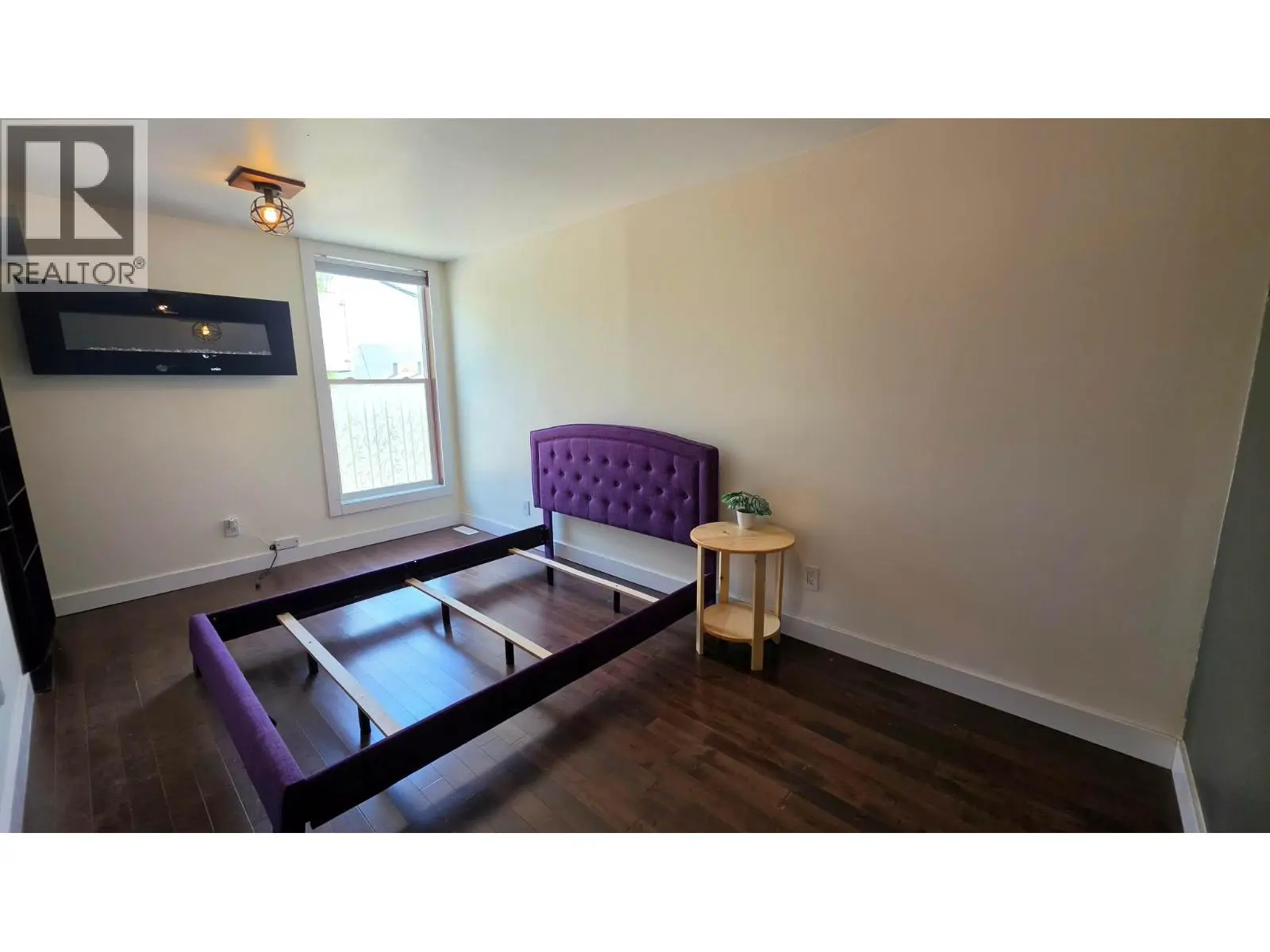 2193 Park Avenue. Lumby, British Columbia