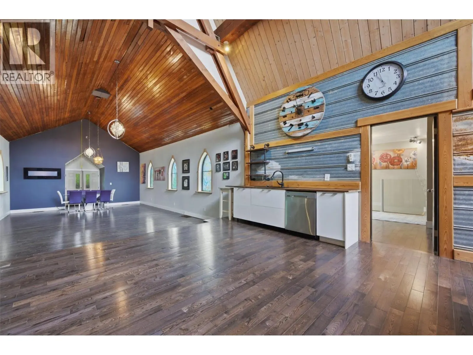 2193 Park Avenue. Lumby, British Columbia