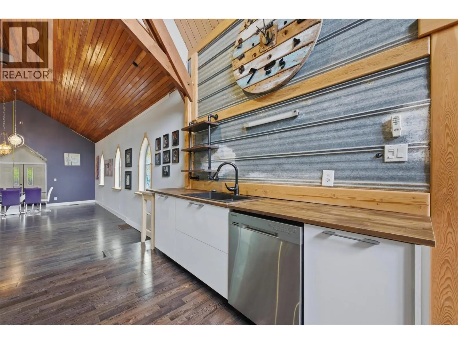 2193 Park Avenue. Lumby, British Columbia