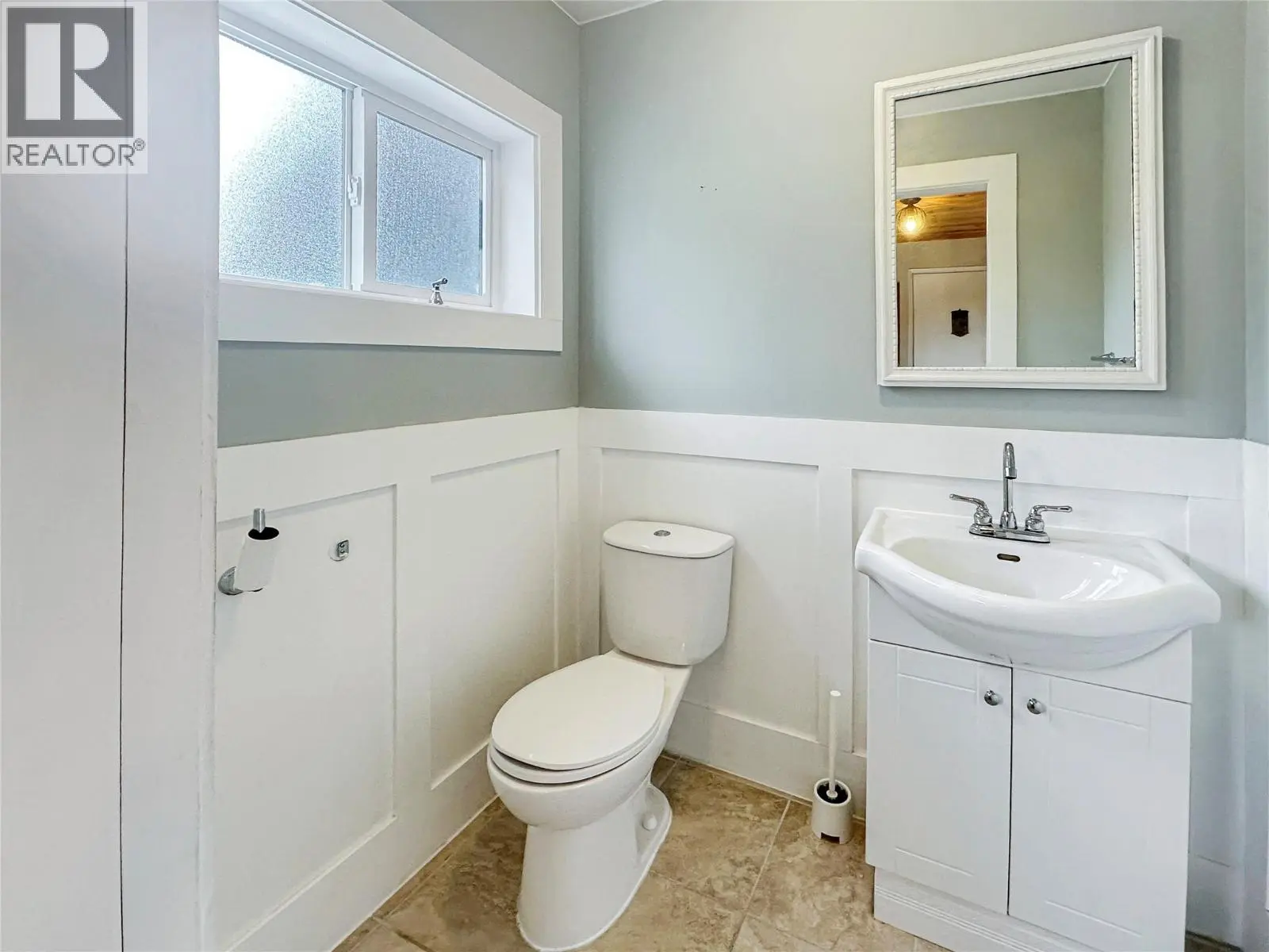 153 Billiter Avenue. Princeton, British Columbia