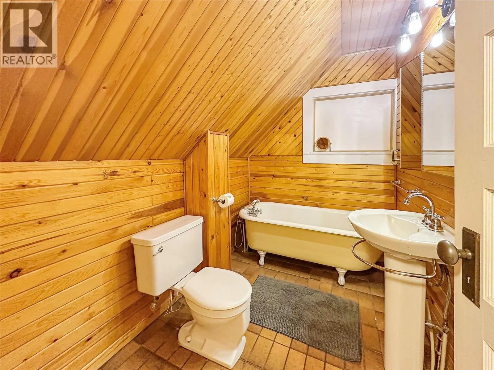 153 Billiter Avenue. Princeton, British Columbia