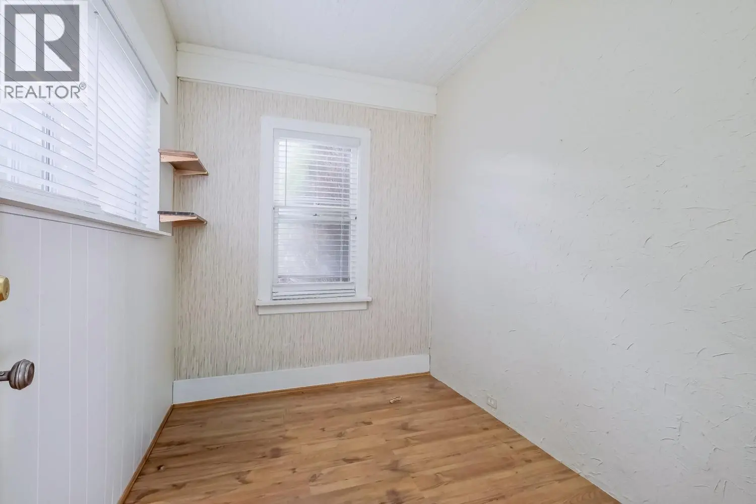 13218 Kelly Avenue. Summerland, British Columbia