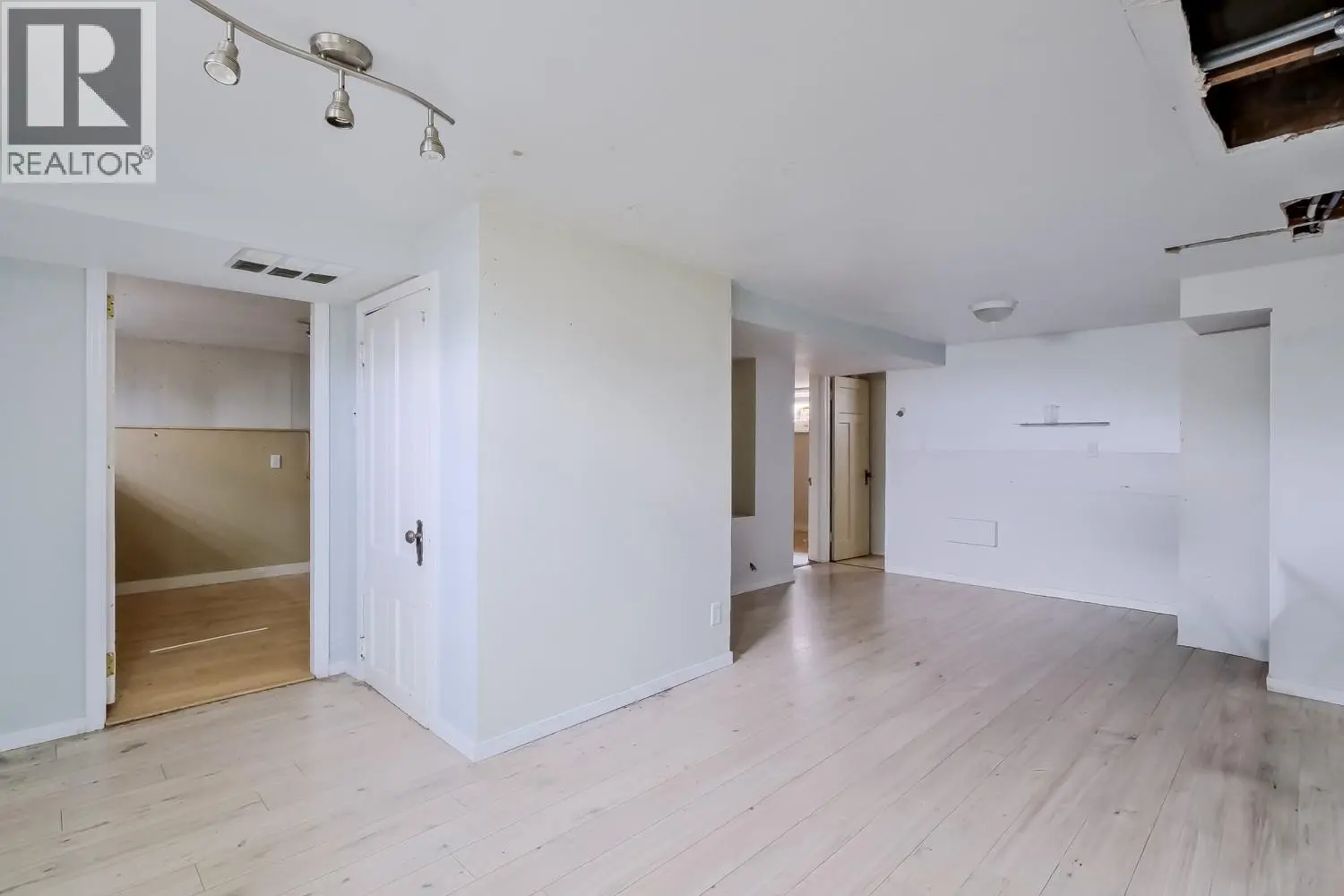 13218 Kelly Avenue. Summerland, British Columbia