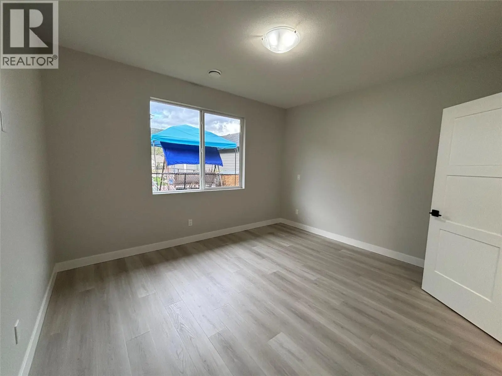 574 Meadowlark Avenue. Vernon, British Columbia