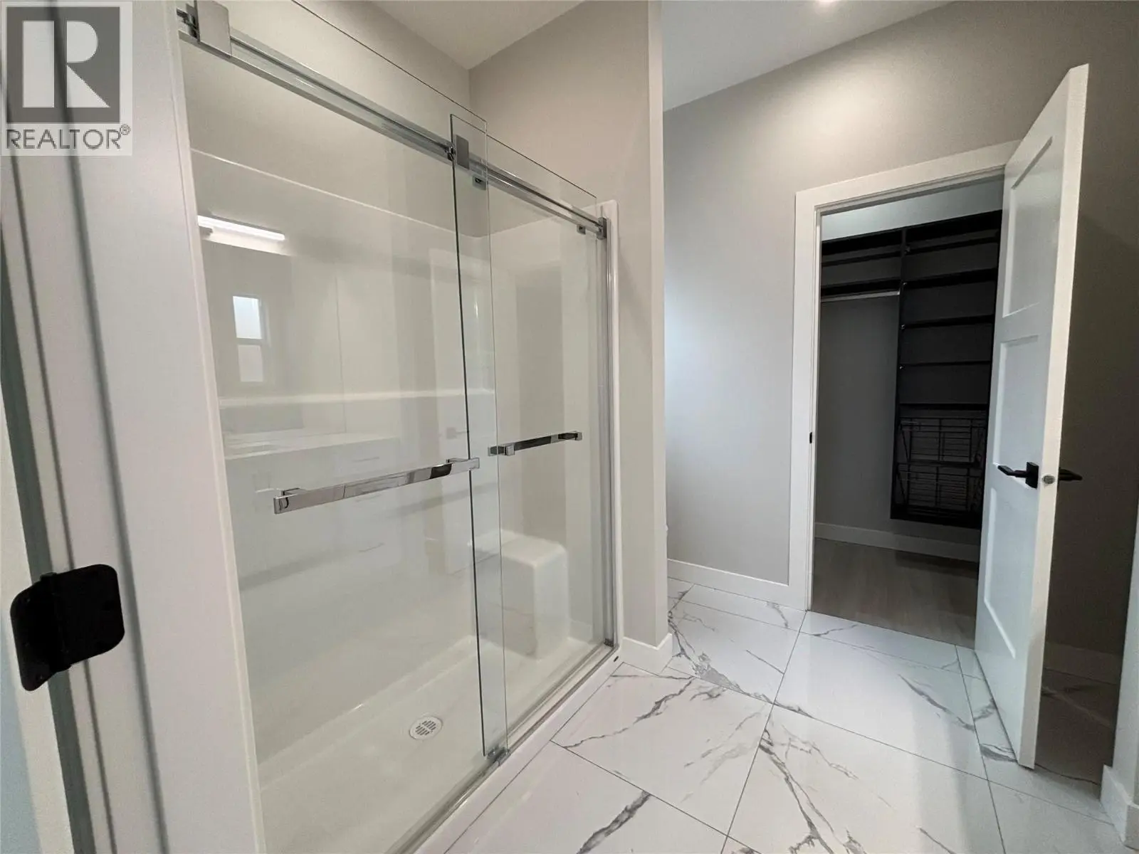 574 Meadowlark Avenue. Vernon, British Columbia