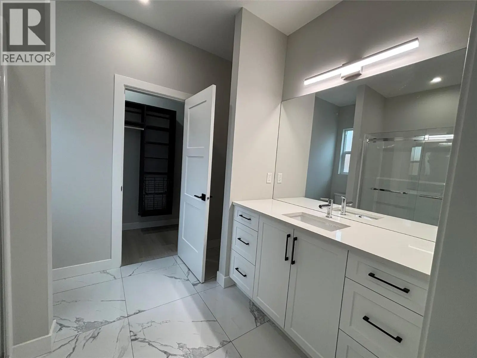 574 Meadowlark Avenue. Vernon, British Columbia