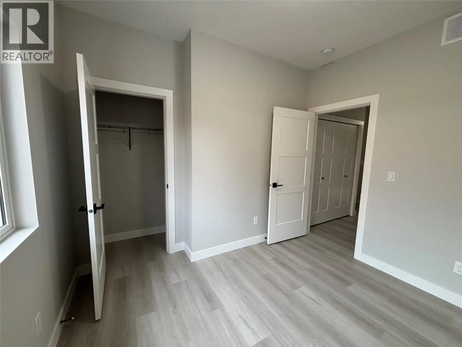 574 Meadowlark Avenue. Vernon, British Columbia