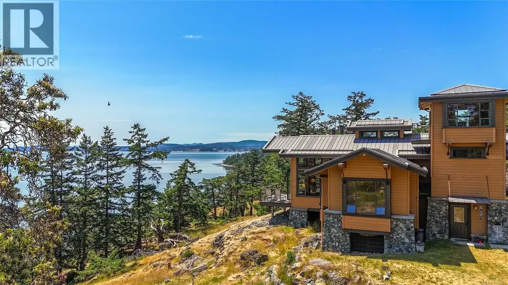 730 Treetops Spur, Sidney Island