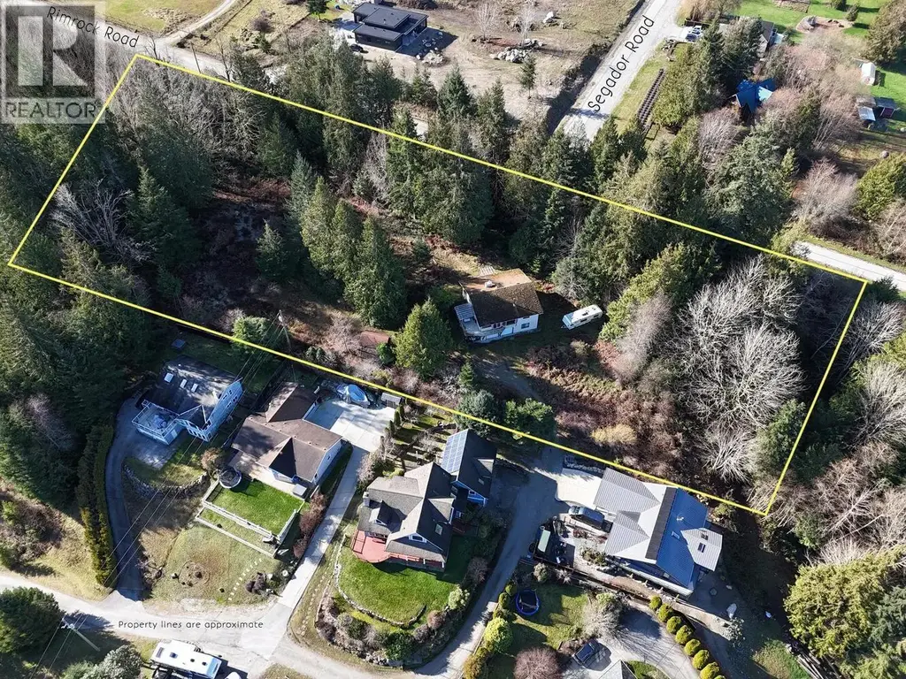 6377 N Gale Avenue, Sechelt