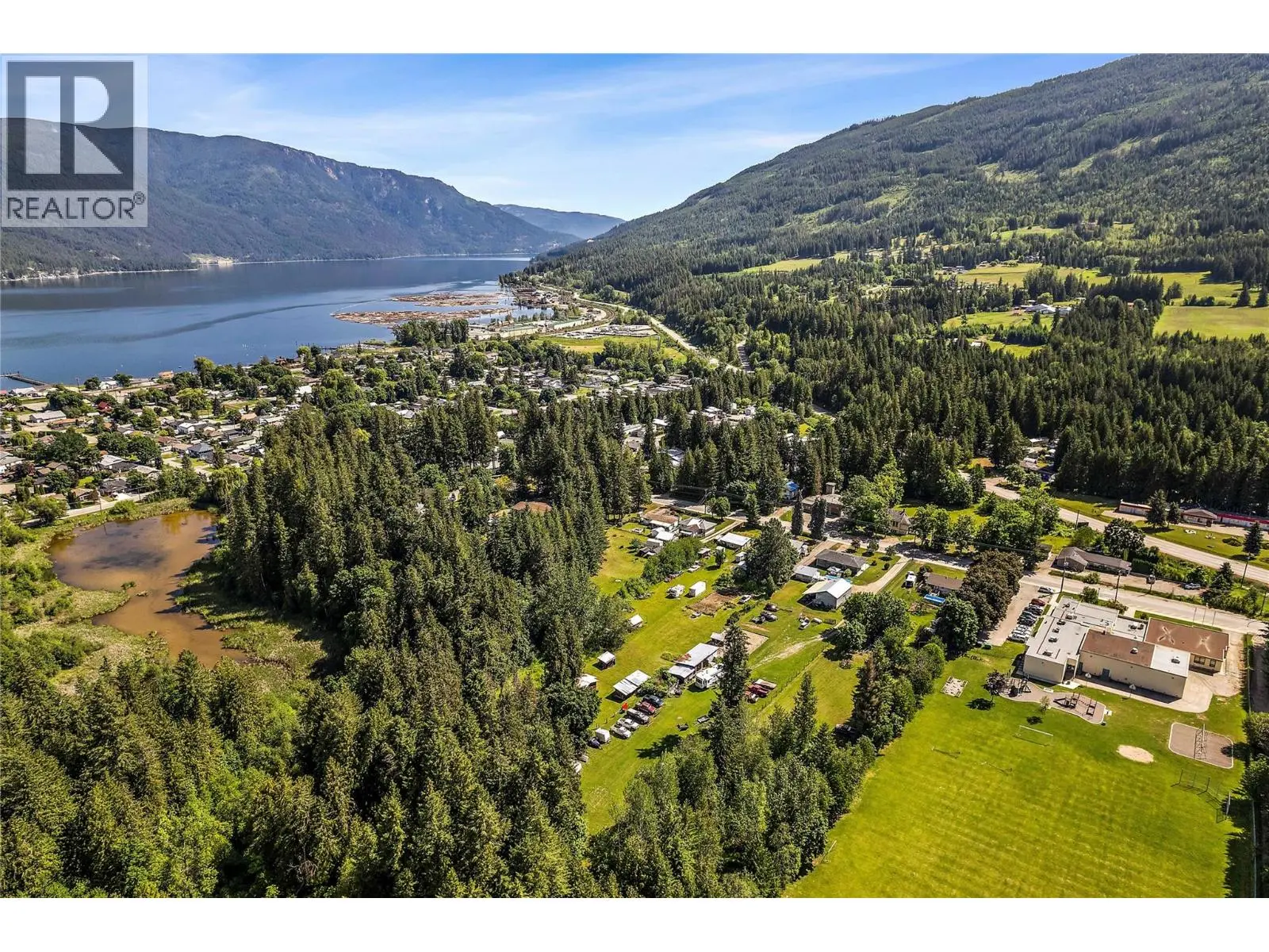 6611 50th Street Ne. Salmon Arm, British Columbia