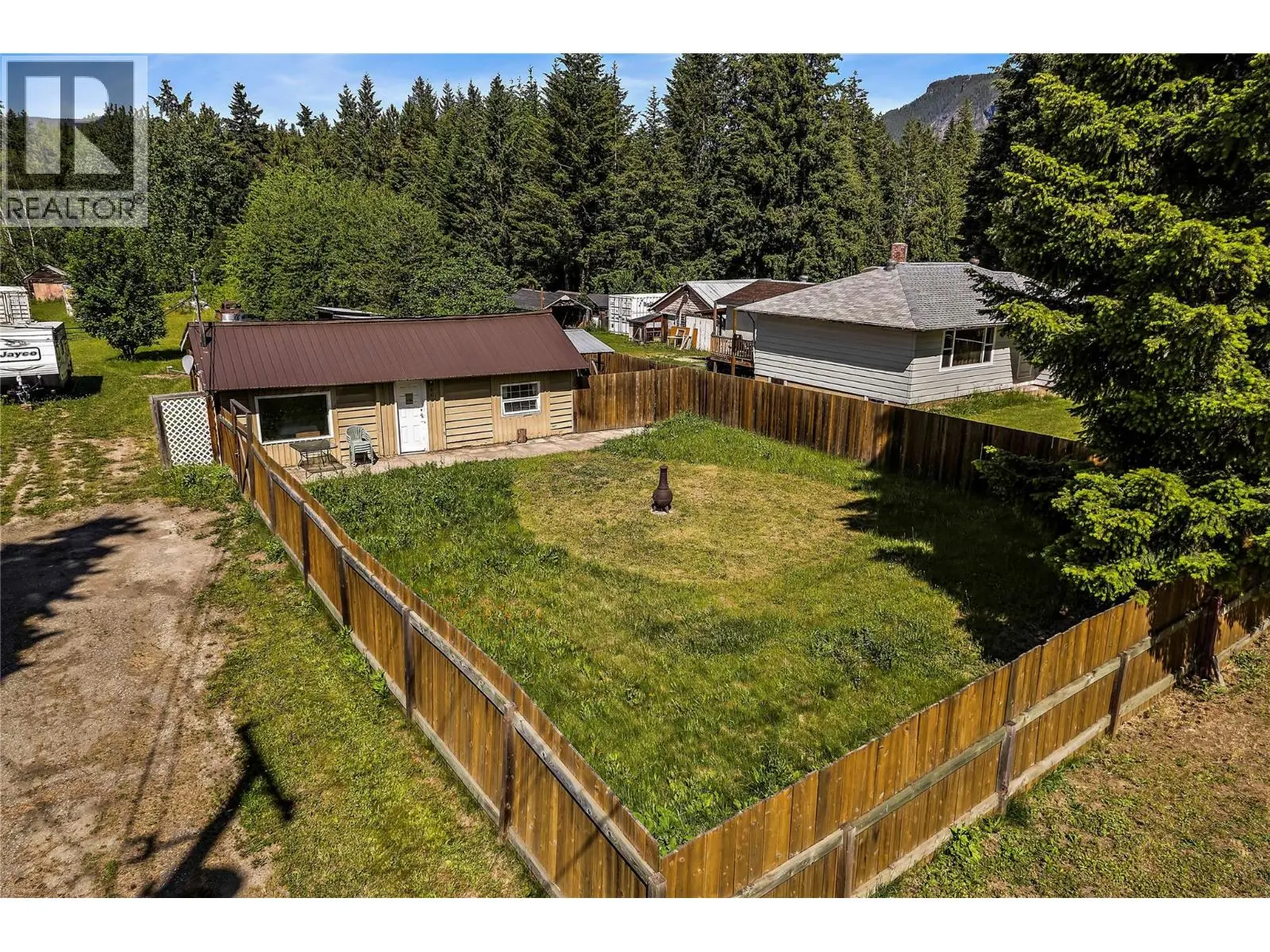 6611 50th Street Ne. Salmon Arm, British Columbia