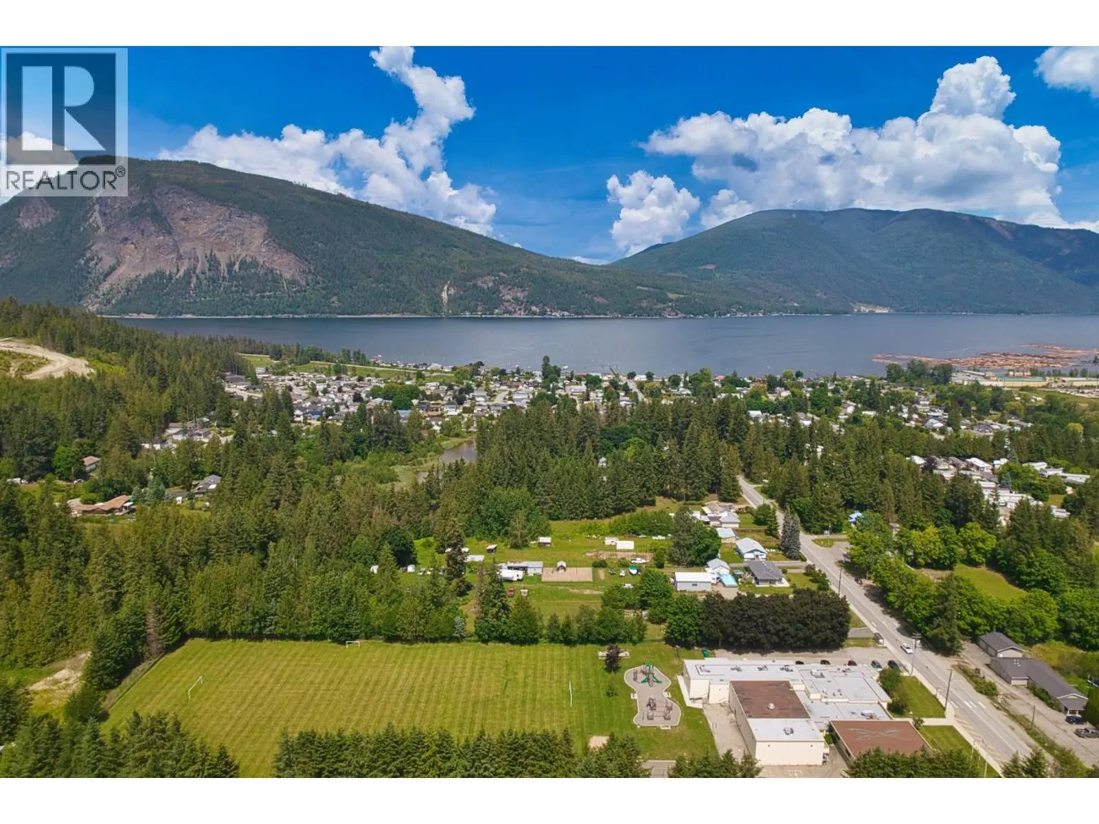 6641 50th Street Ne. Salmon Arm, British Columbia