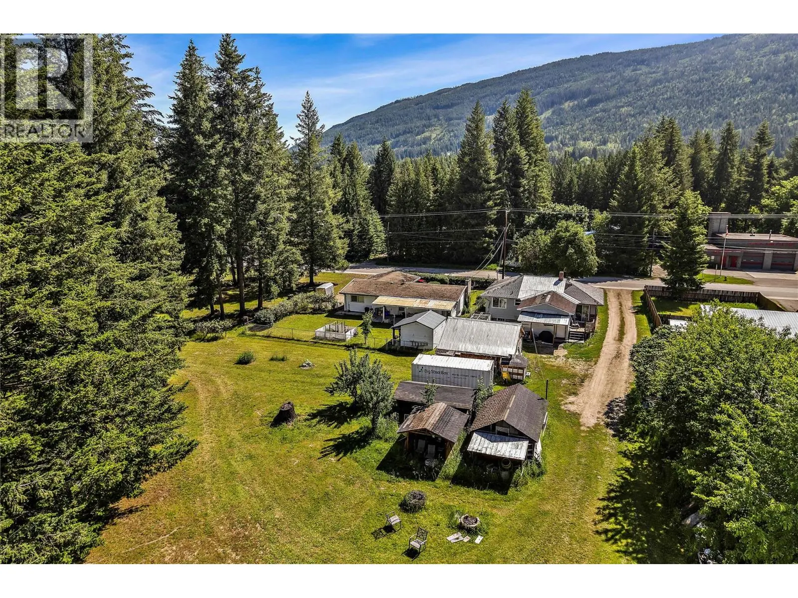 6641 50th Street Ne. Salmon Arm, British Columbia