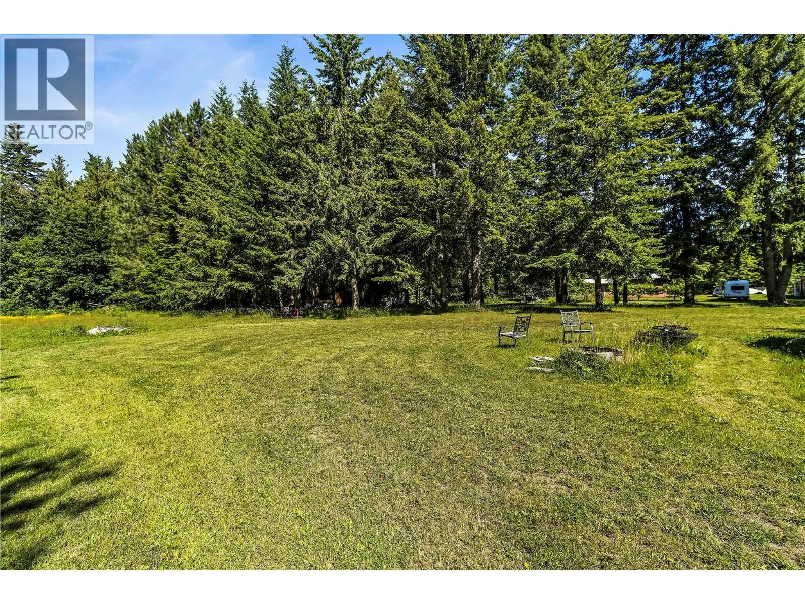 6641 50th Street Ne. Salmon Arm, British Columbia