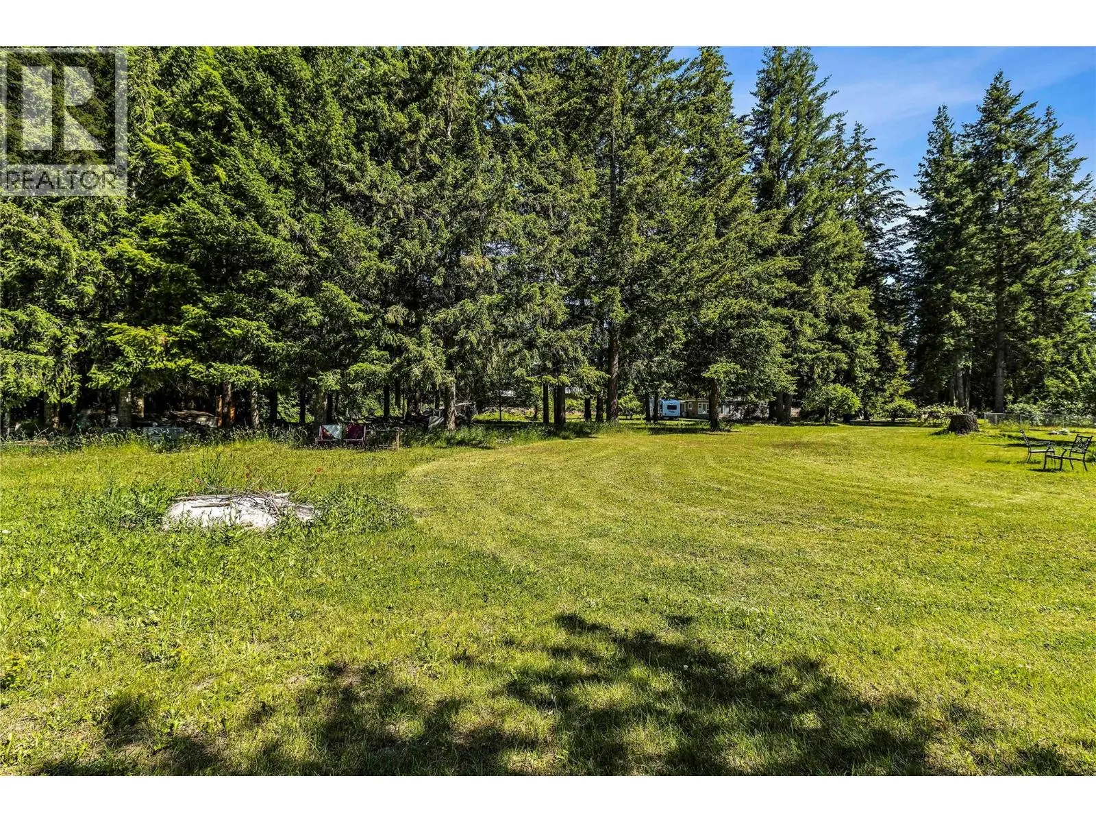 6641 50th Street Ne. Salmon Arm, British Columbia
