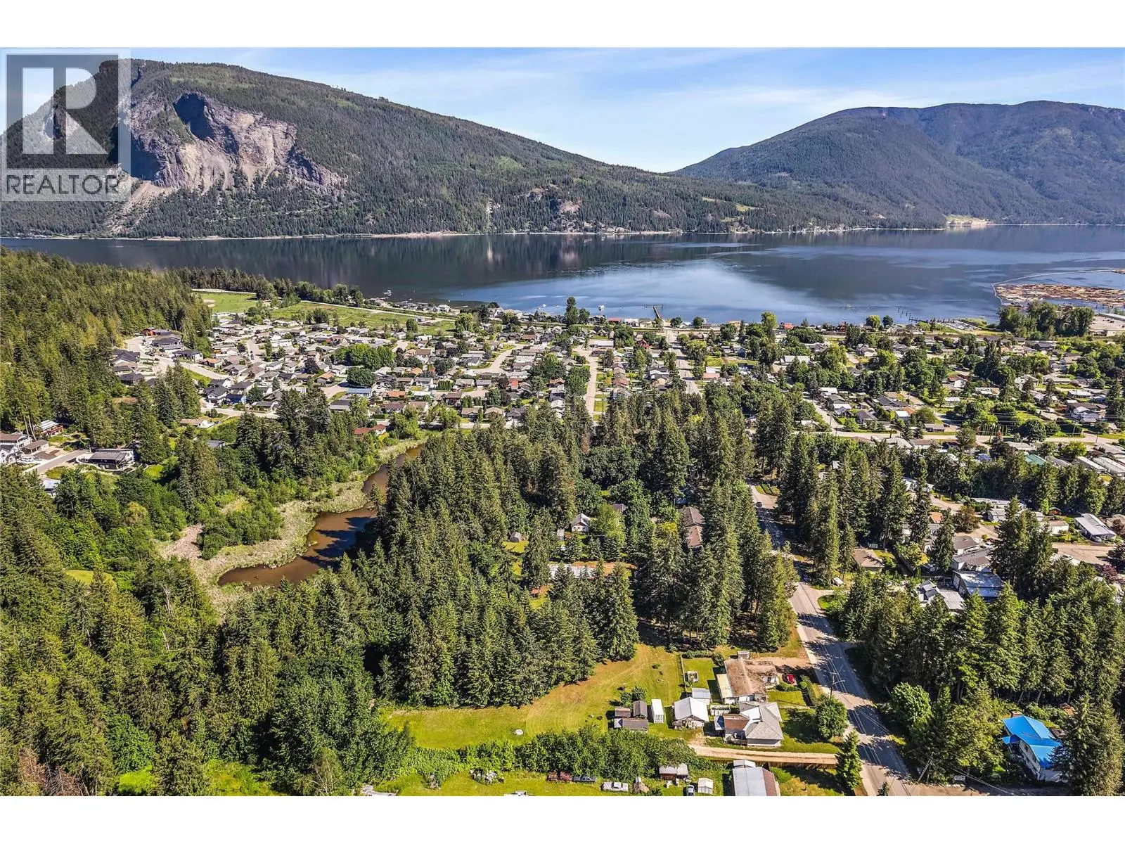 6641 50th Street Ne. Salmon Arm, British Columbia