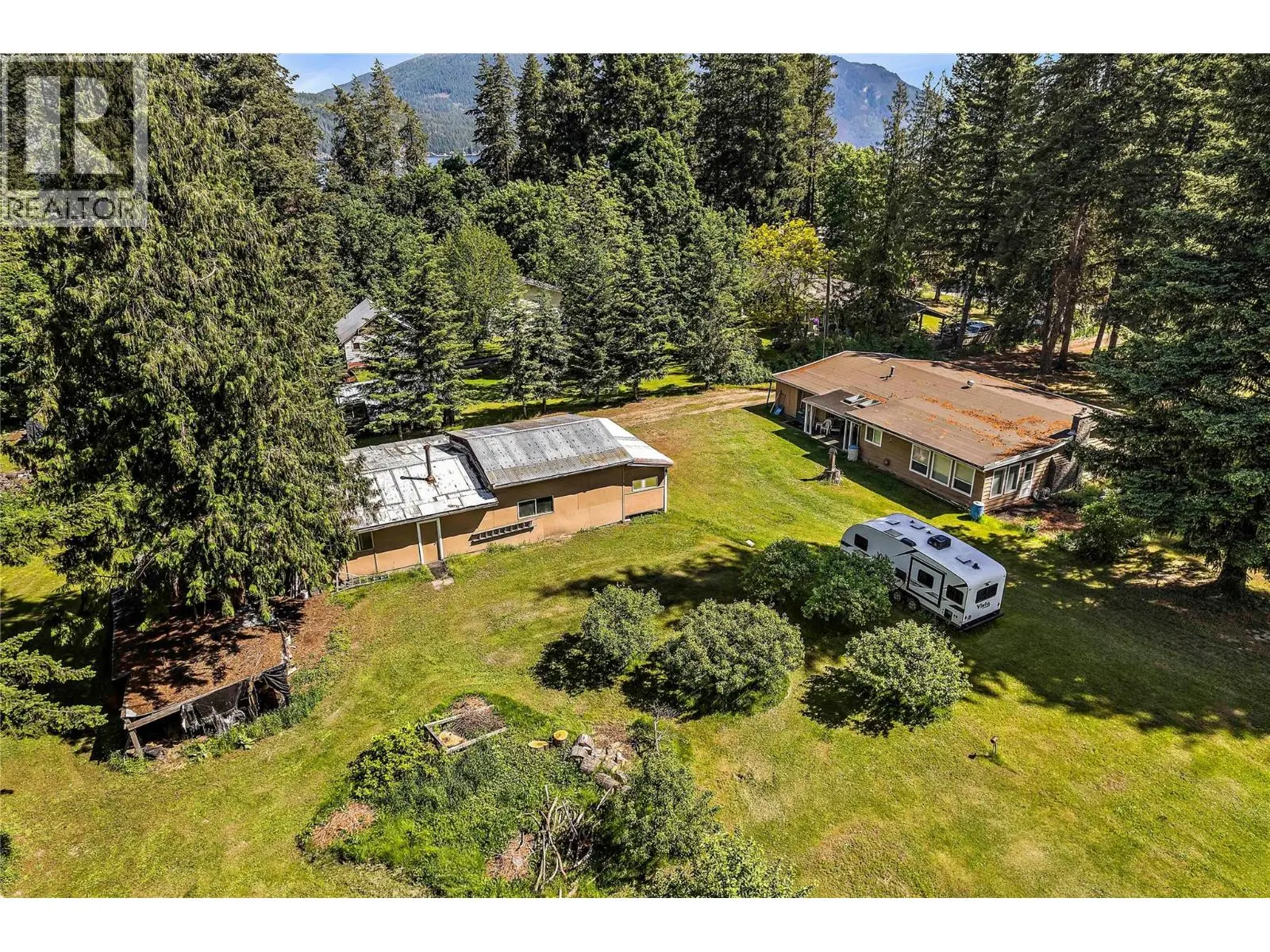 6721 50th Street Ne. Salmon Arm, British Columbia