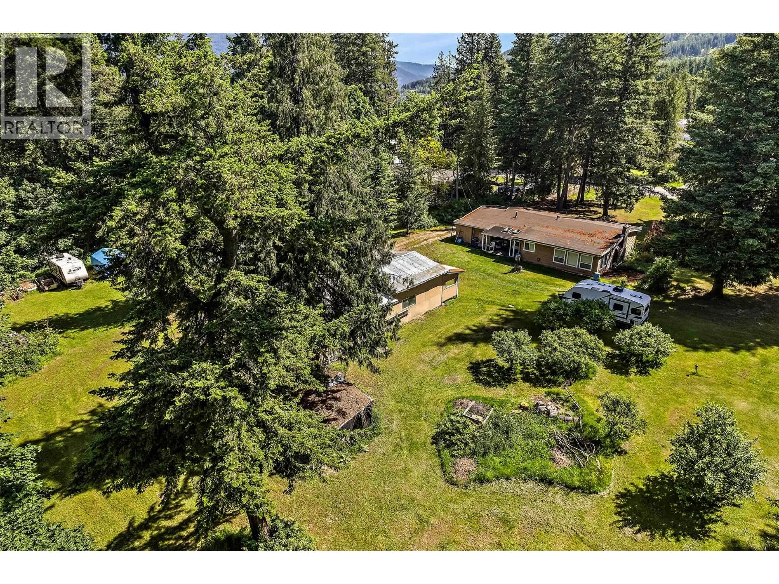 6721 50th Street Ne. Salmon Arm, British Columbia