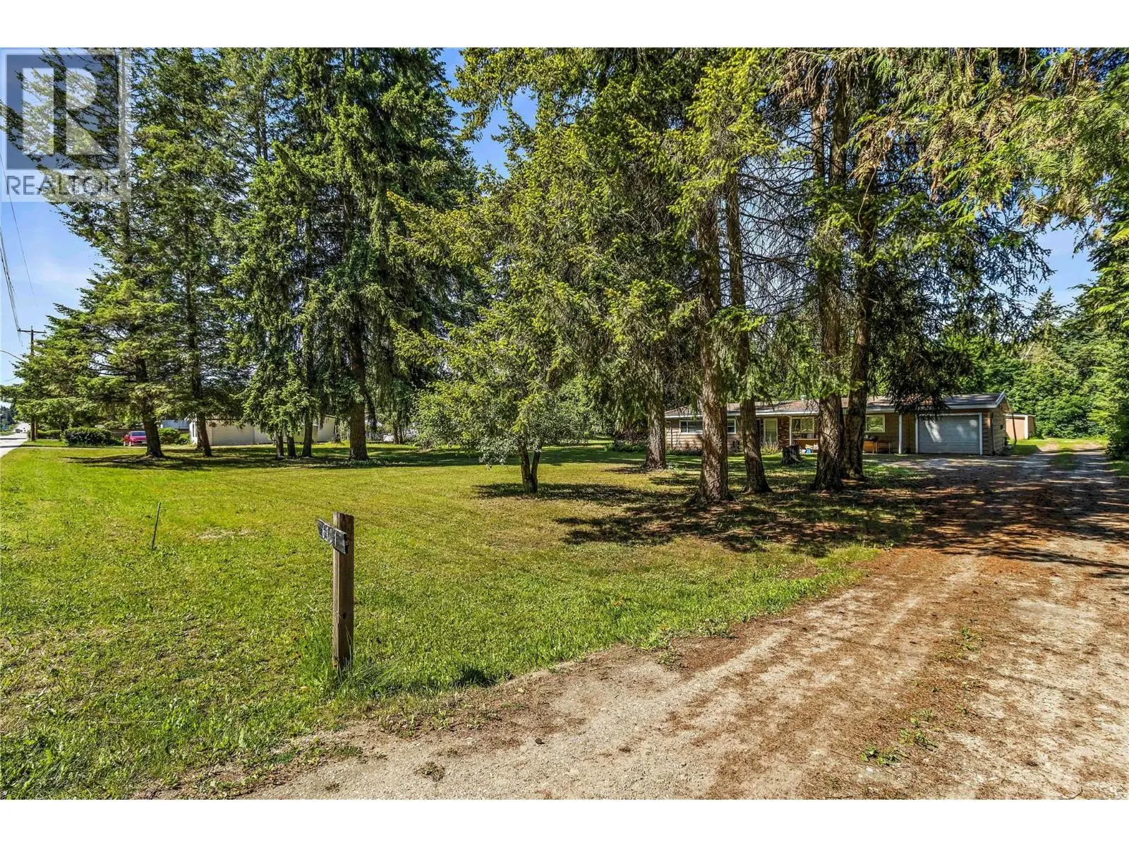 6721 50th Street Ne. Salmon Arm, British Columbia