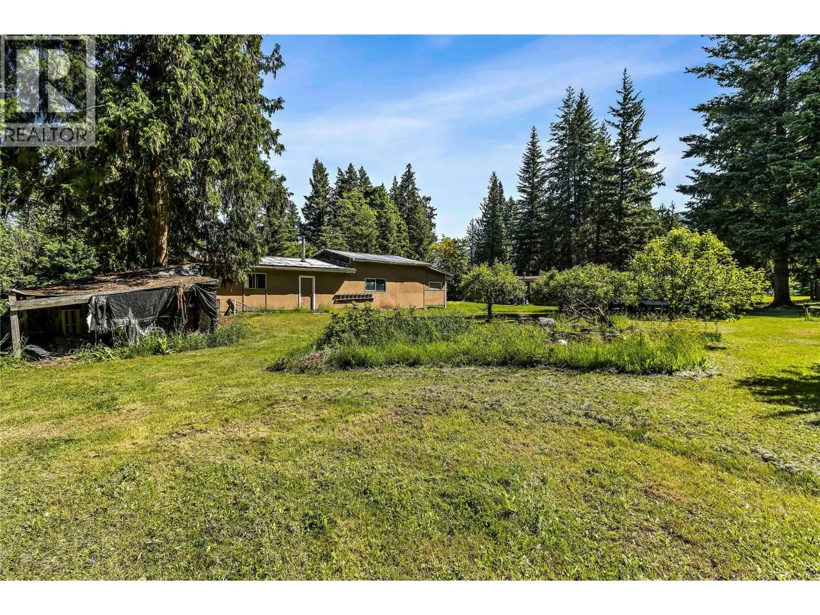 6721 50th Street Ne. Salmon Arm, British Columbia