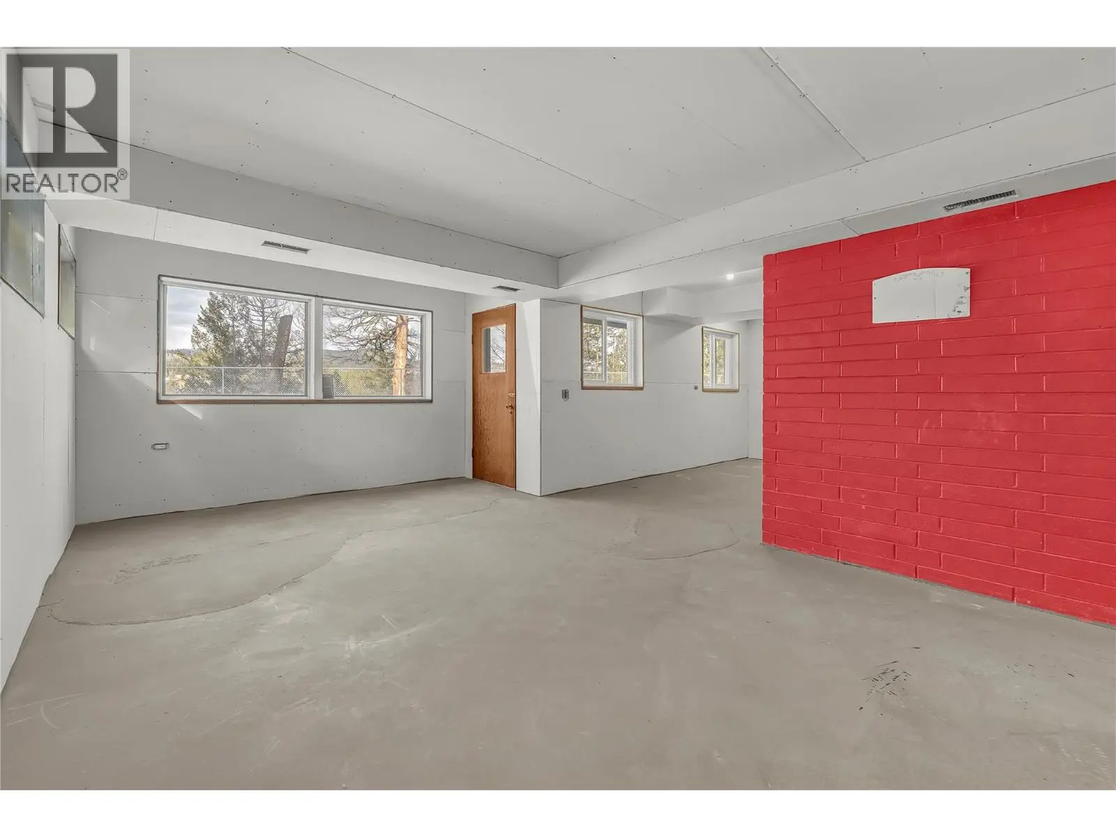 379 Mayne Avenue. Princeton, British Columbia