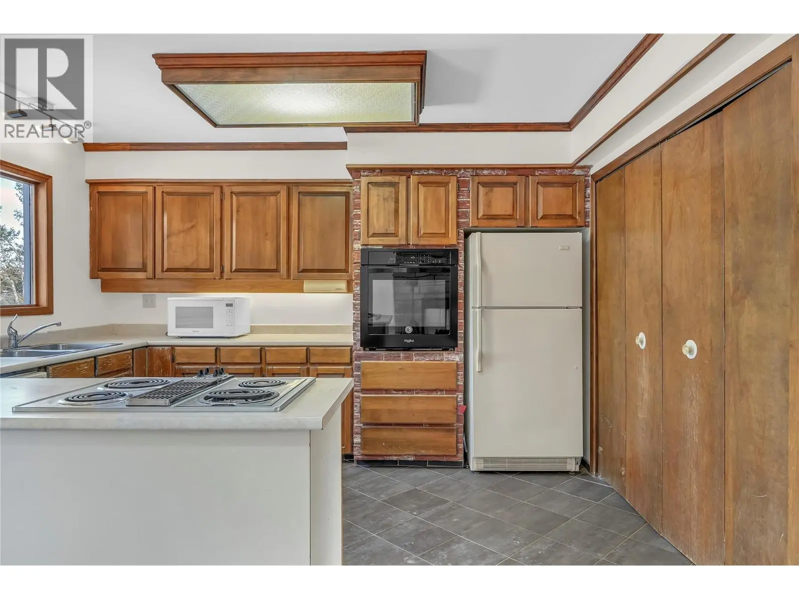 379 Mayne Avenue. Princeton, British Columbia