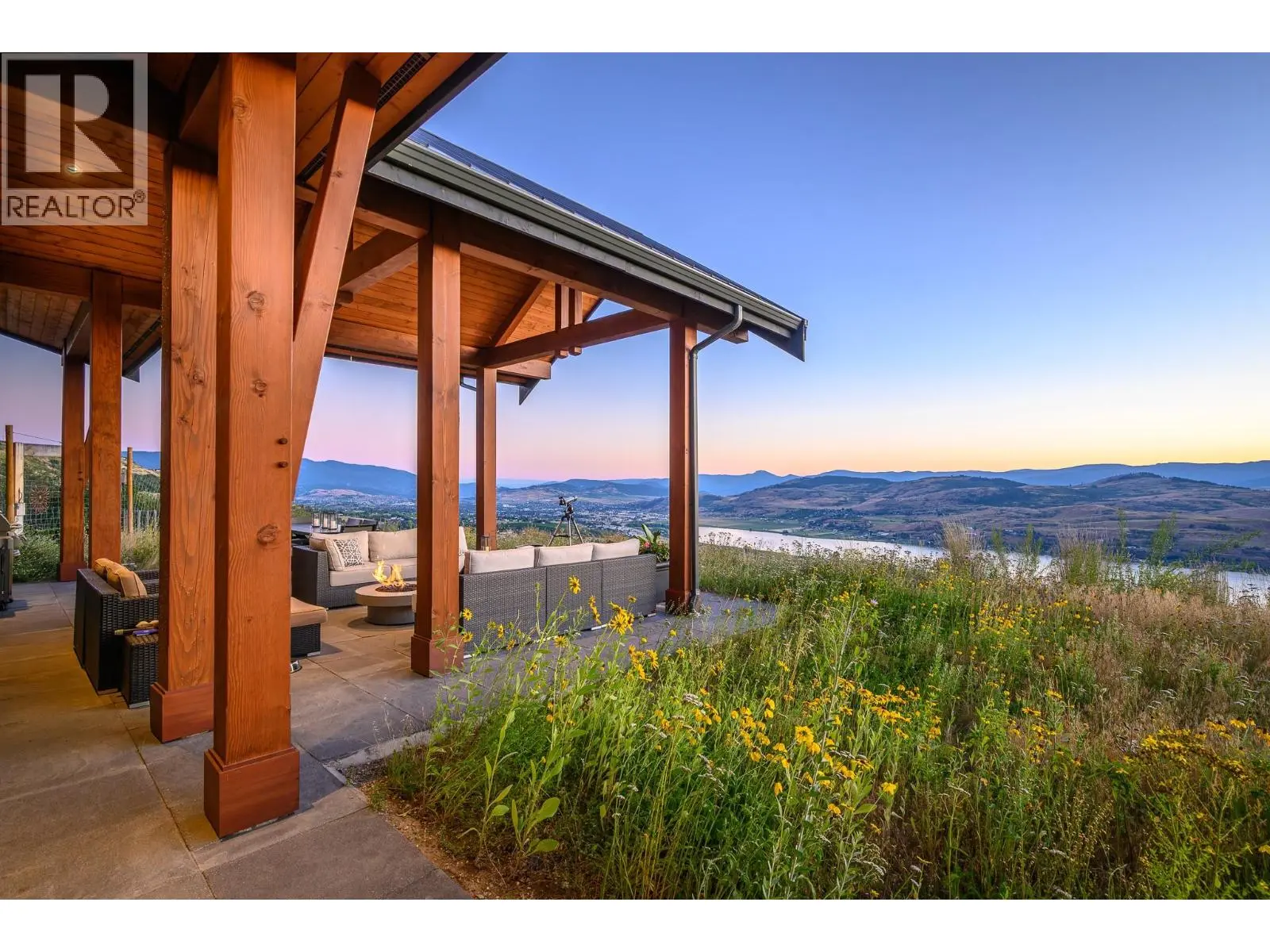 7212 Mountridge Place. Vernon, British Columbia