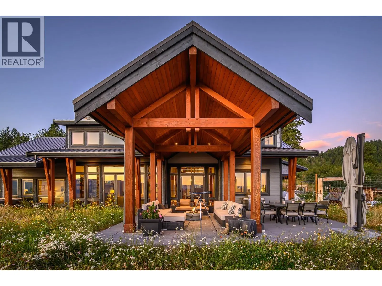 7212 Mountridge Place. Vernon, British Columbia