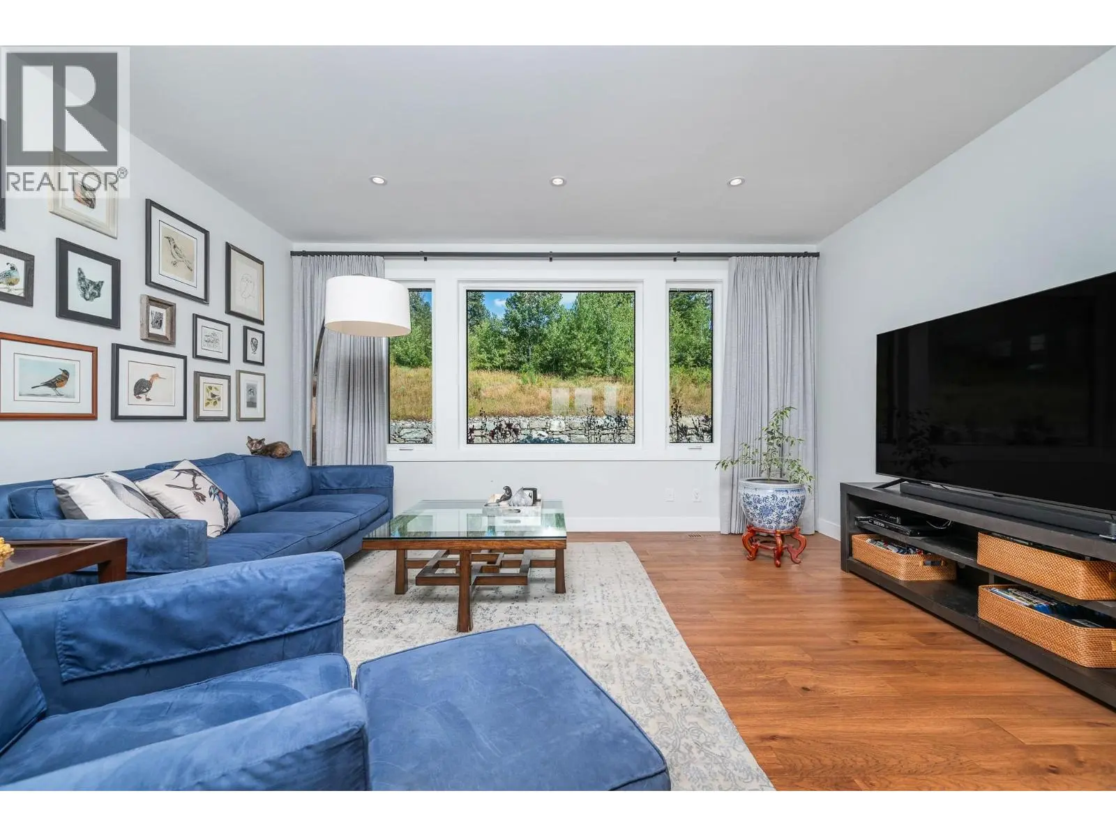7212 Mountridge Place. Vernon, British Columbia