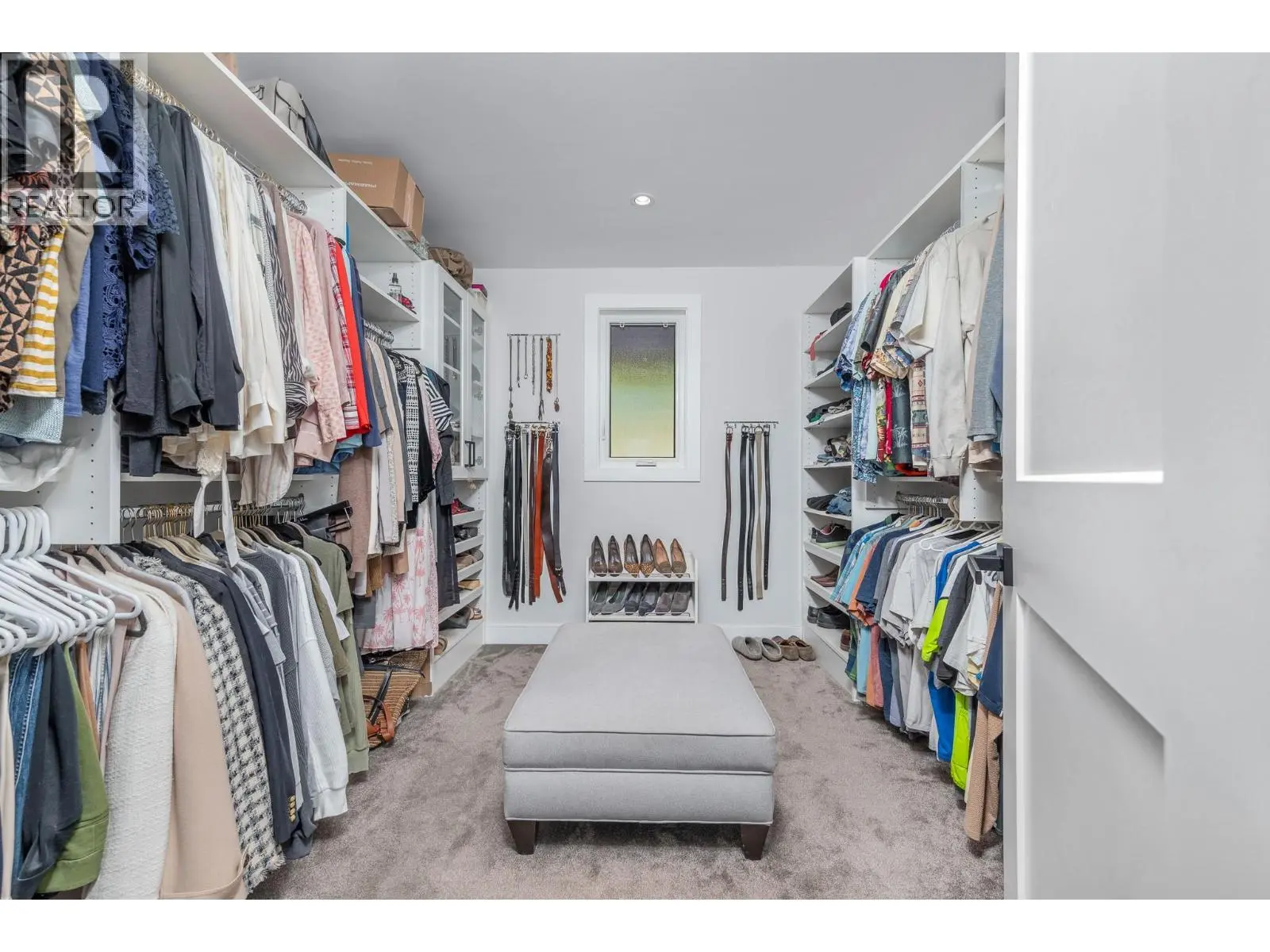 7212 Mountridge Place. Vernon, British Columbia