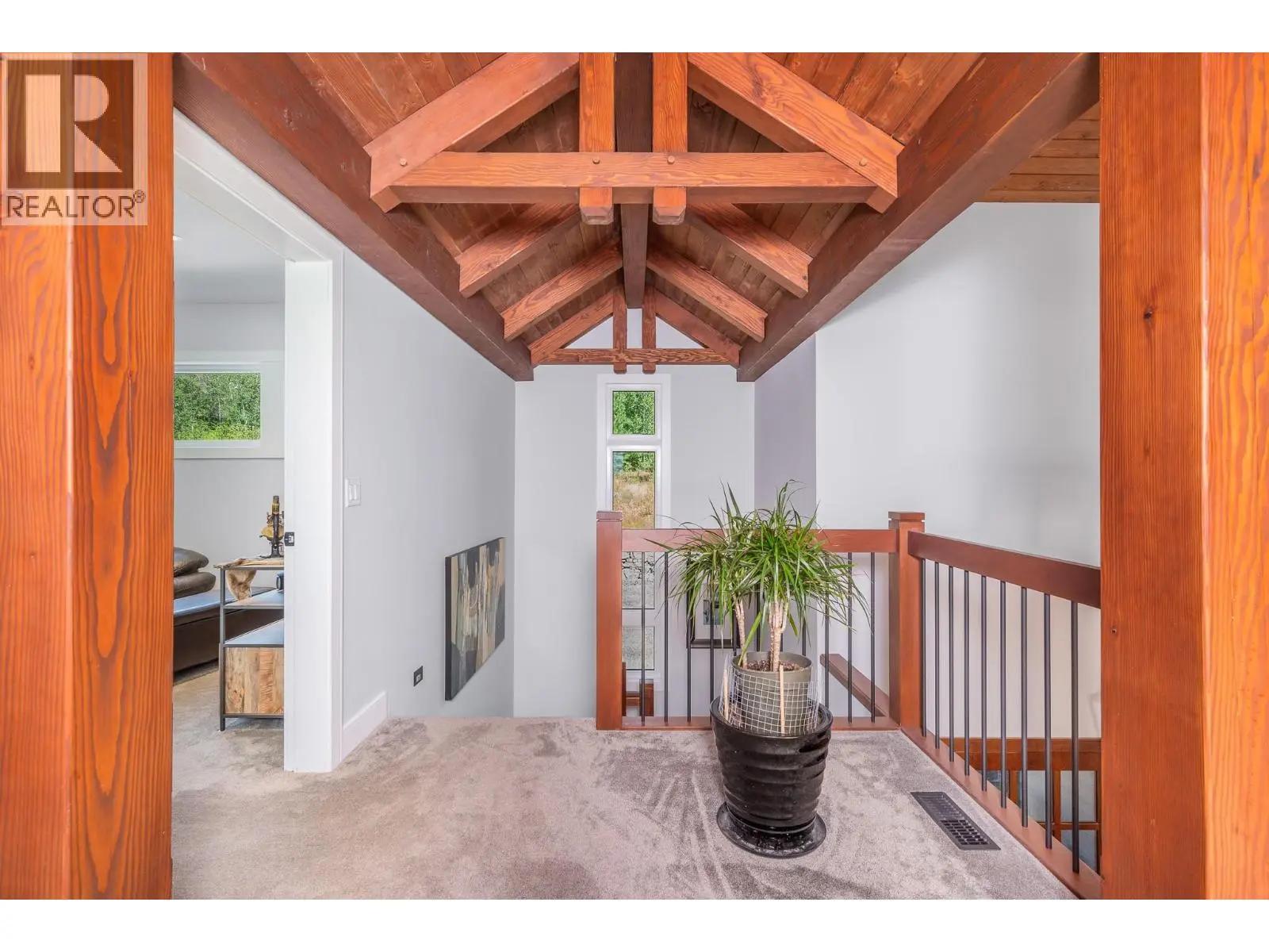 7212 Mountridge Place. Vernon, British Columbia