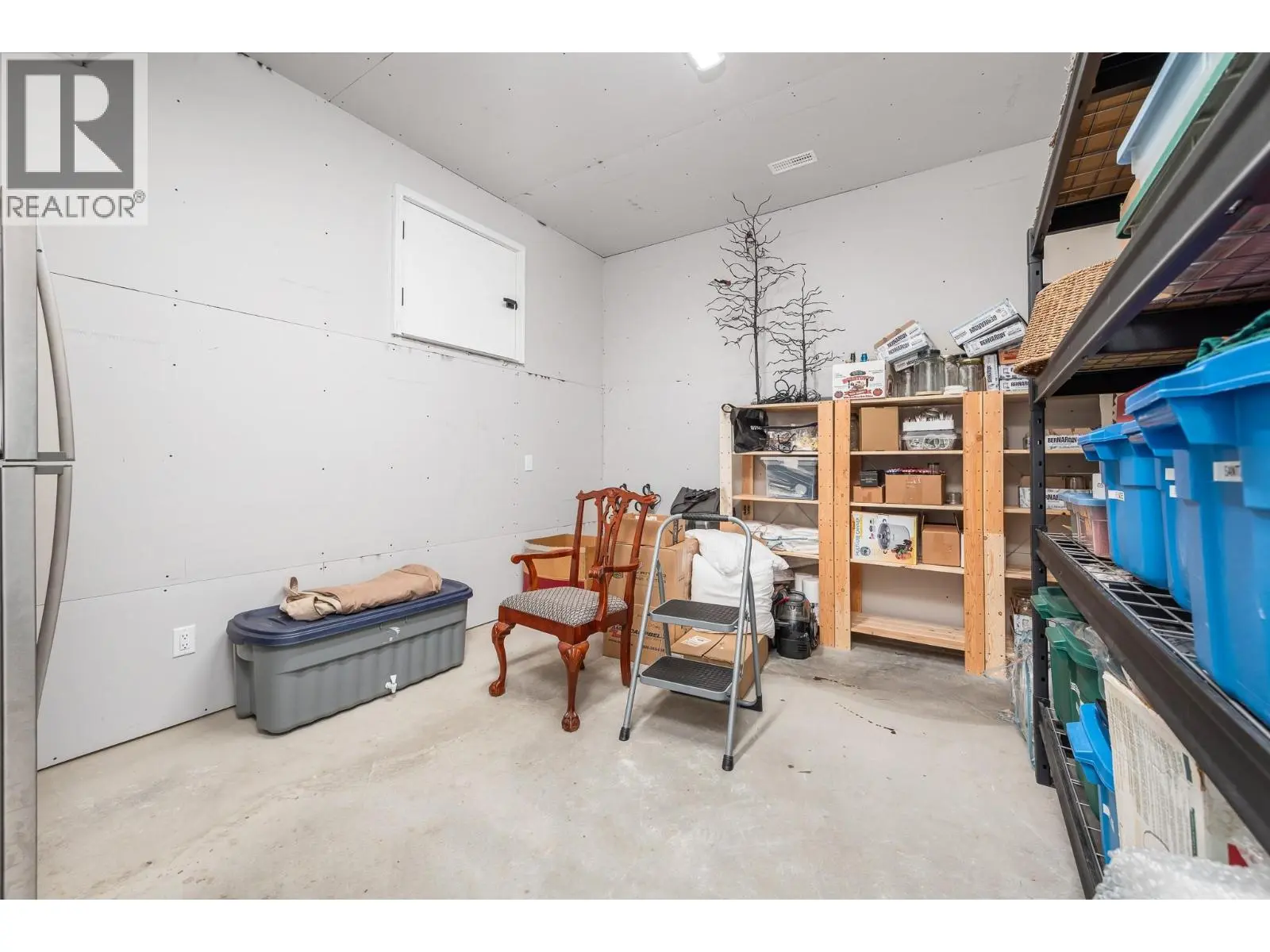 7212 Mountridge Place. Vernon, British Columbia