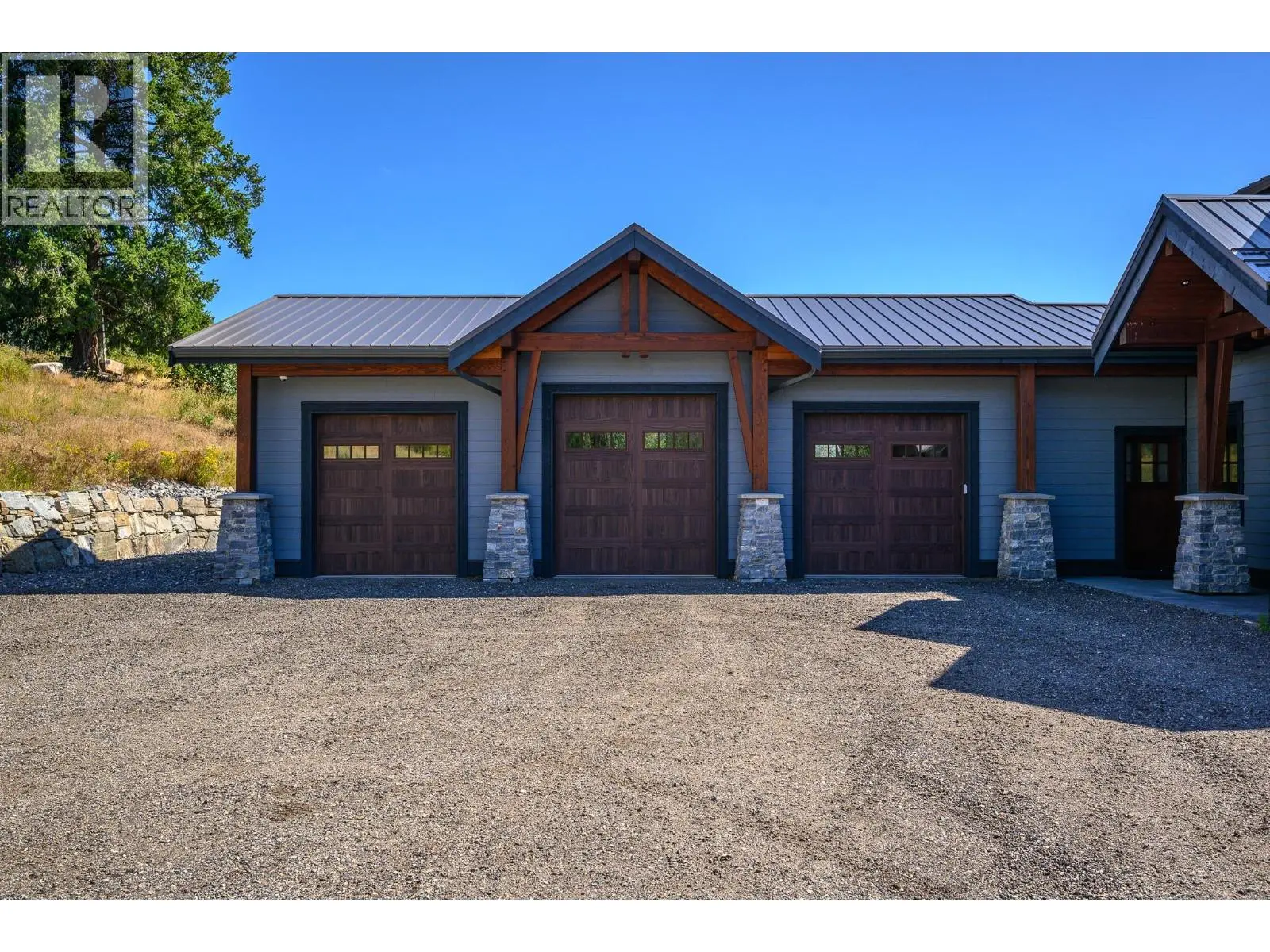 7212 Mountridge Place. Vernon, British Columbia