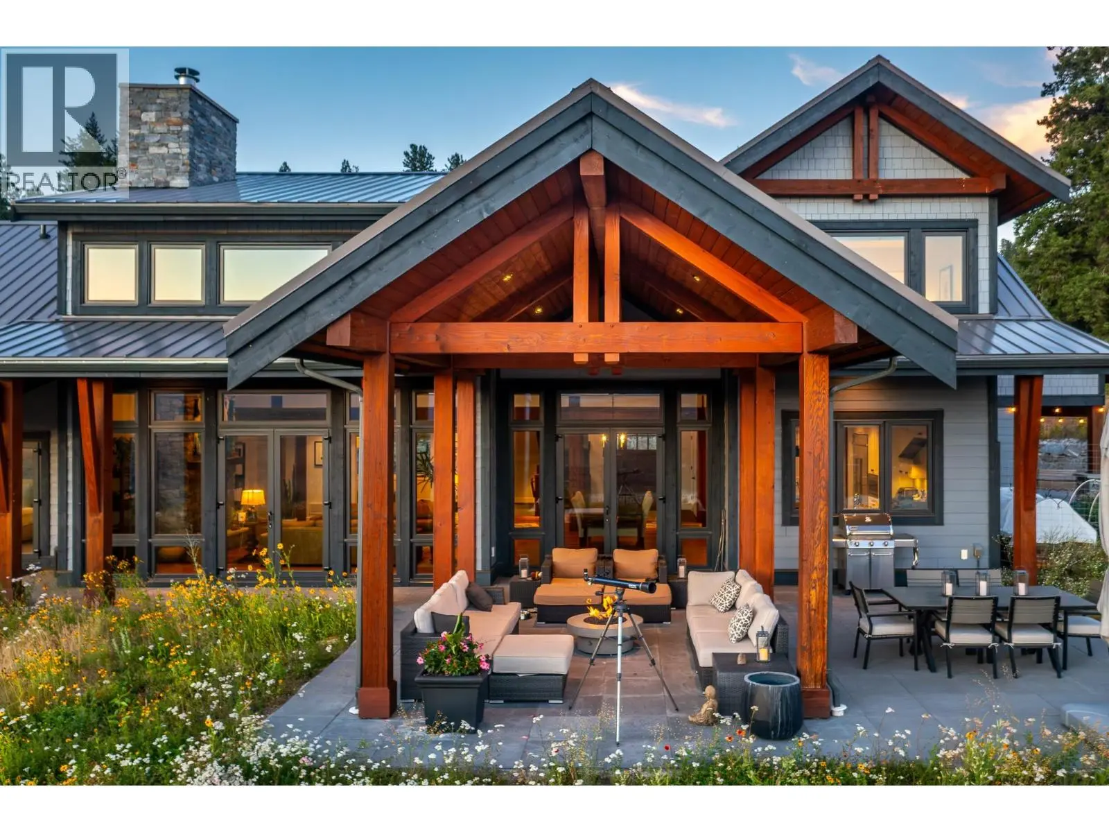 7212 Mountridge Place. Vernon, British Columbia