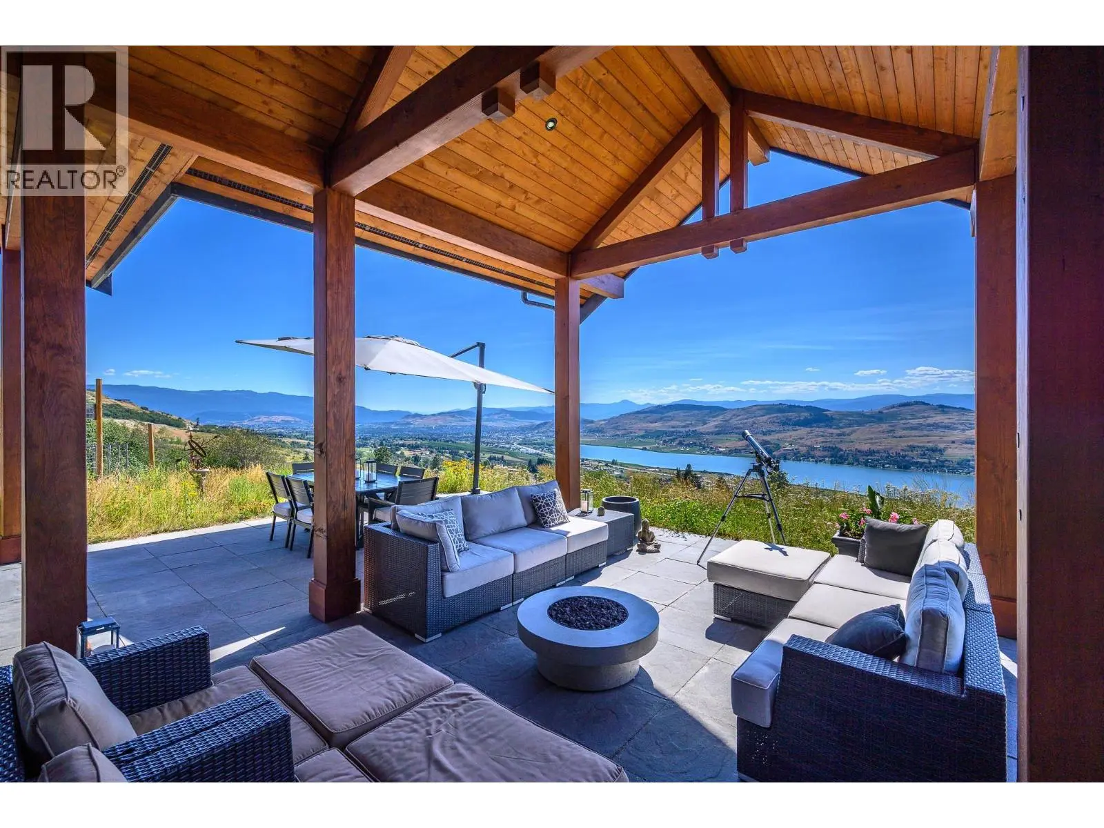 7212 Mountridge Place. Vernon, British Columbia