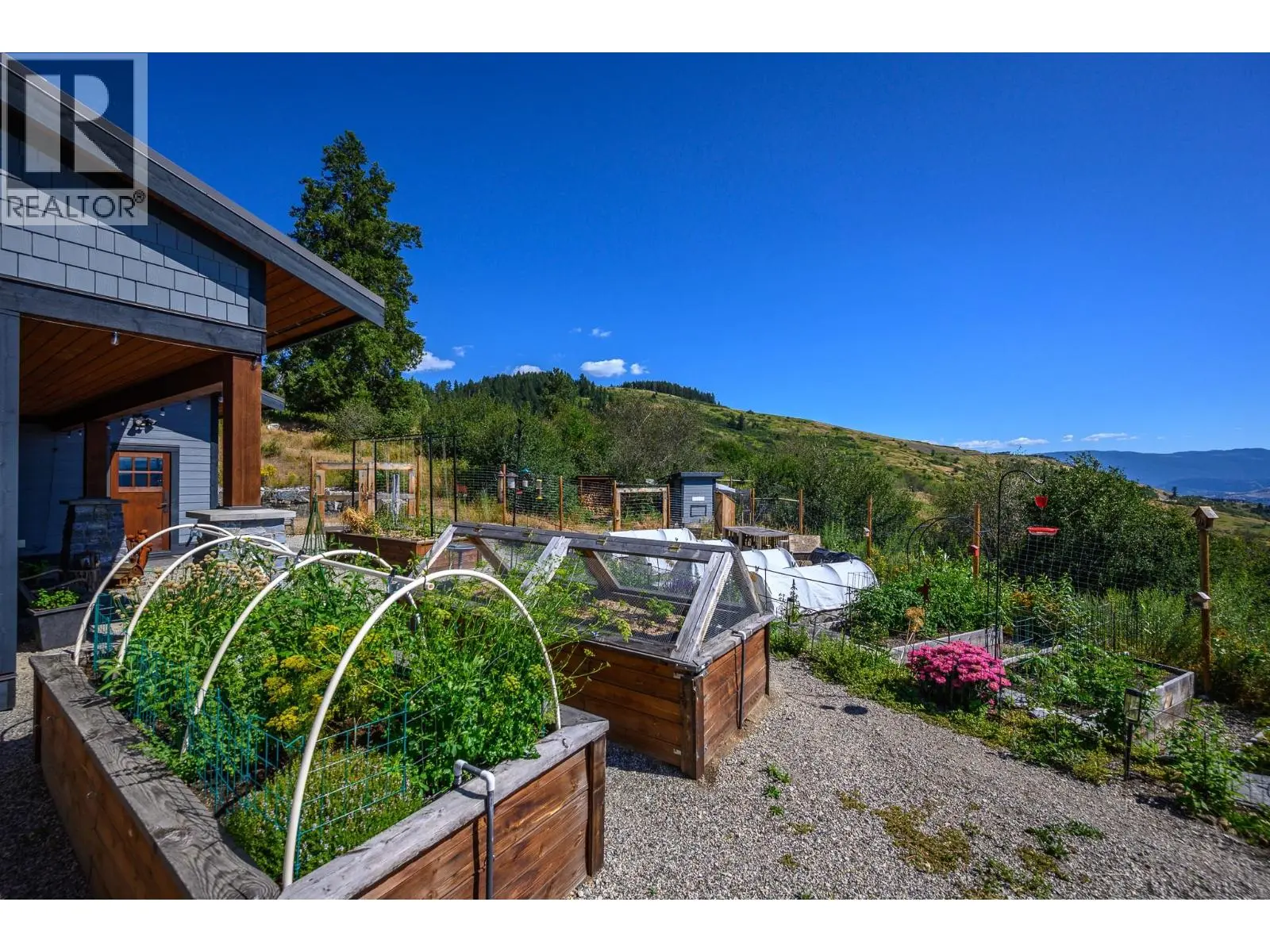 7212 Mountridge Place. Vernon, British Columbia