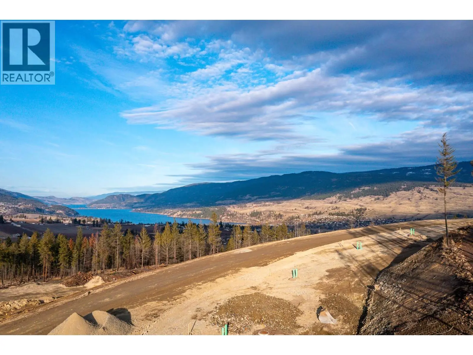 46 Beacon Hill Drive. Lake Country, British Columbia