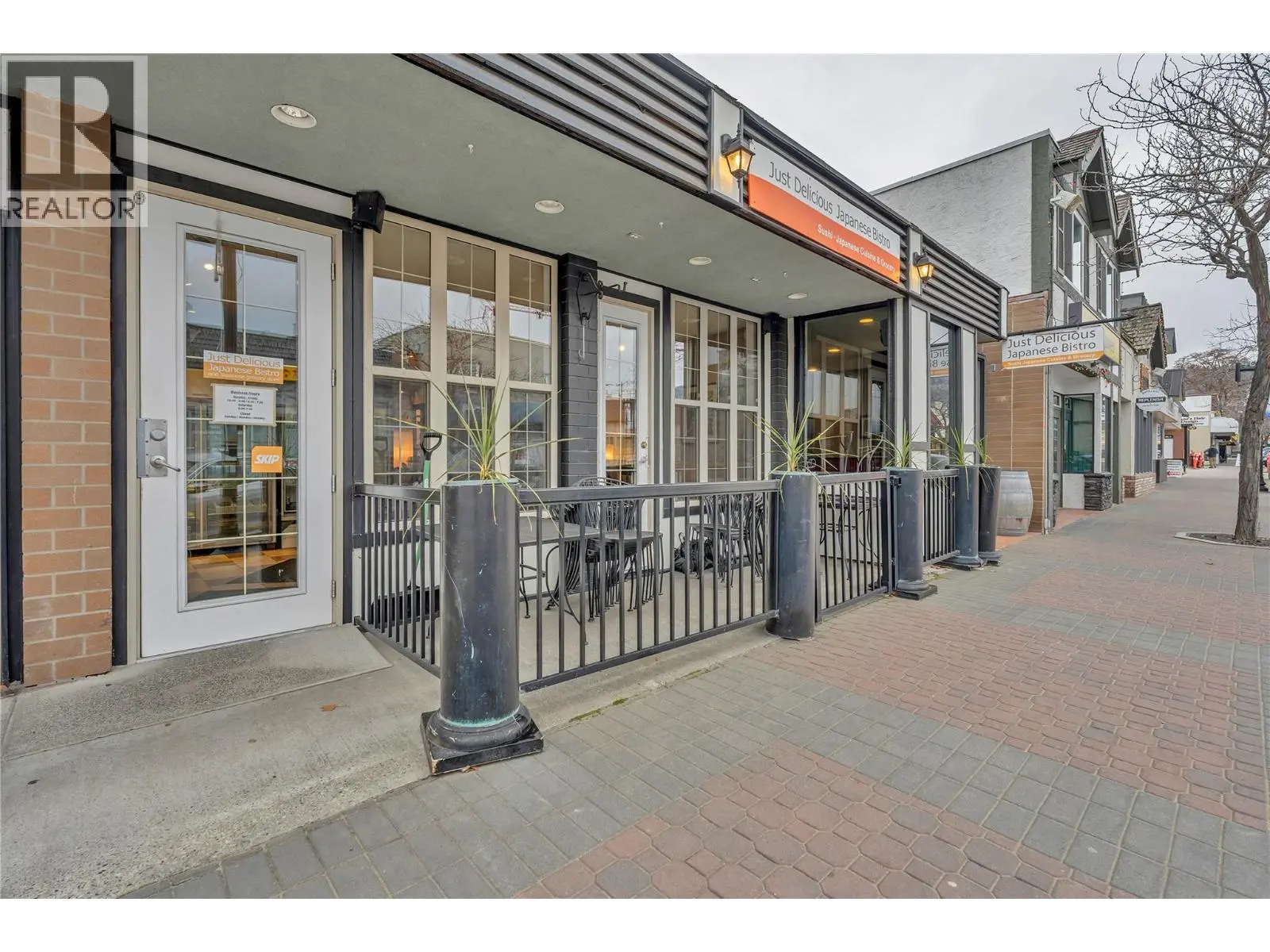9917 Main Street. Summerland, British Columbia