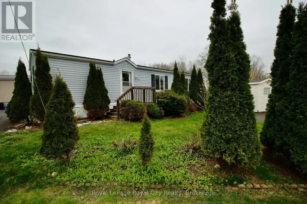 6 Olympia Avenue, Puslinch