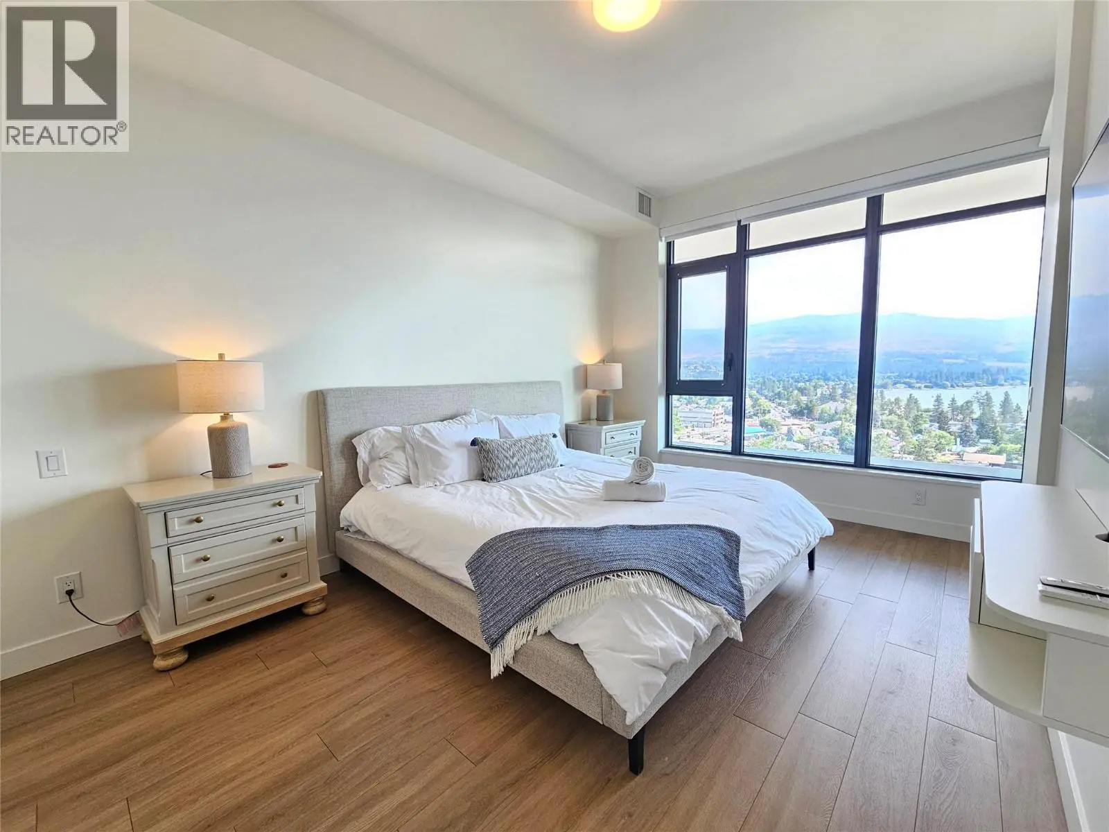 3699 Capozzi Road Unit# Ph3. Kelowna, British Columbia
