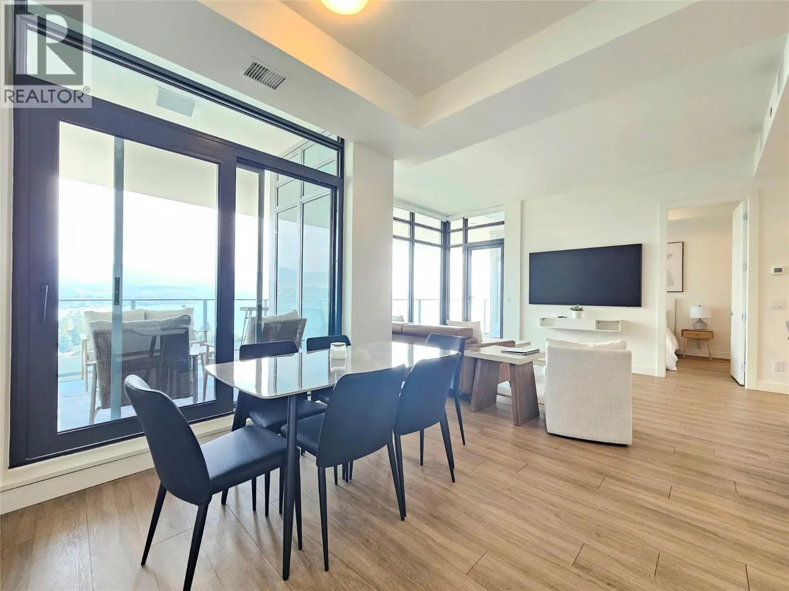 3699 Capozzi Road Unit# Ph3. Kelowna, British Columbia