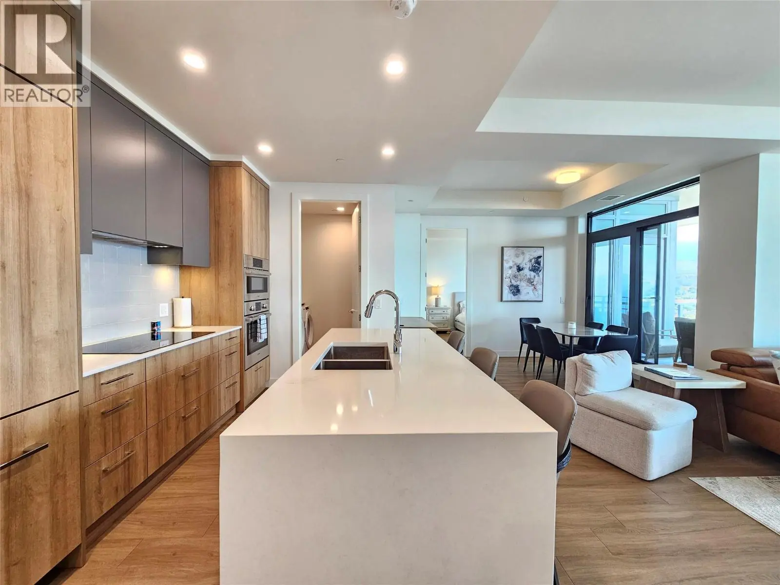 3699 Capozzi Road Unit# Ph3. Kelowna, British Columbia