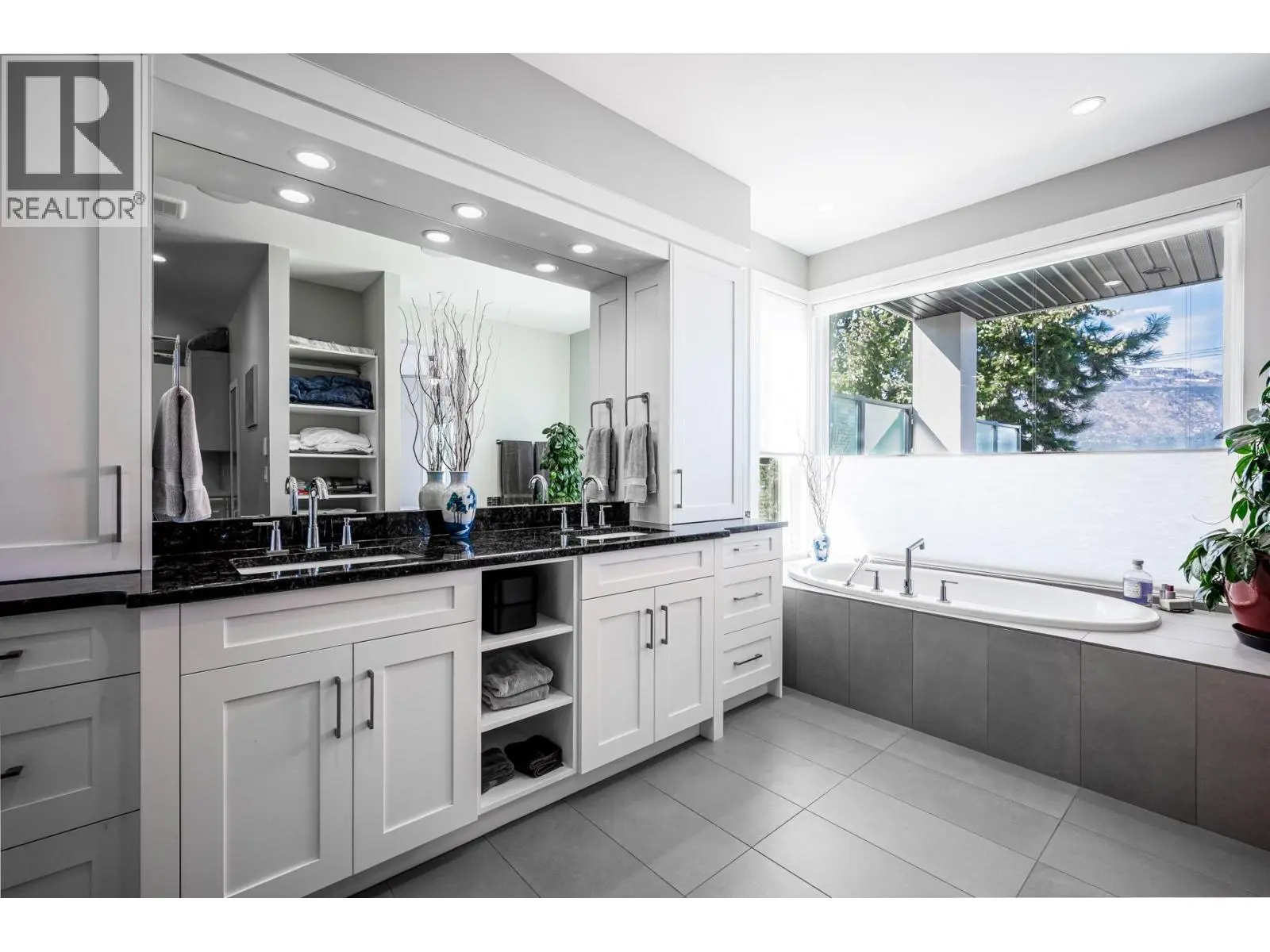 11537 Okanagan Centre Road W. Lake Country, British Columbia