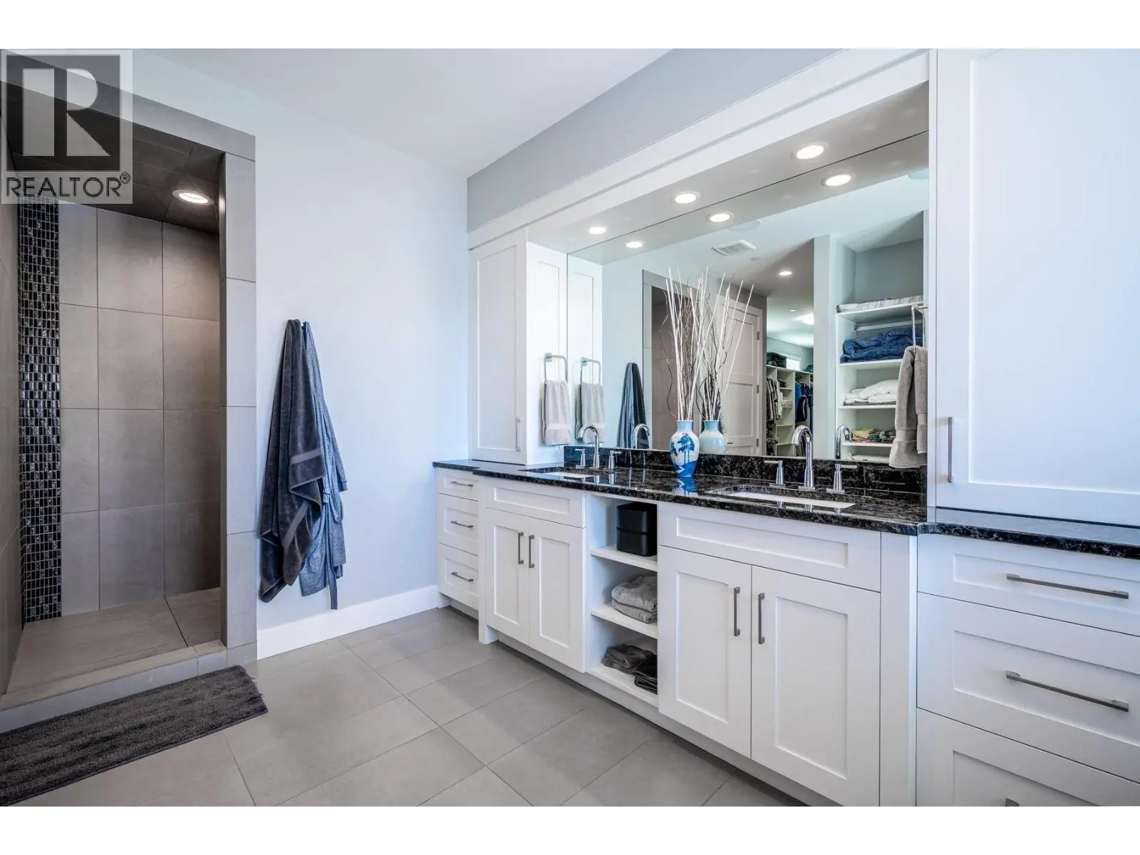 11537 Okanagan Centre Road W. Lake Country, British Columbia
