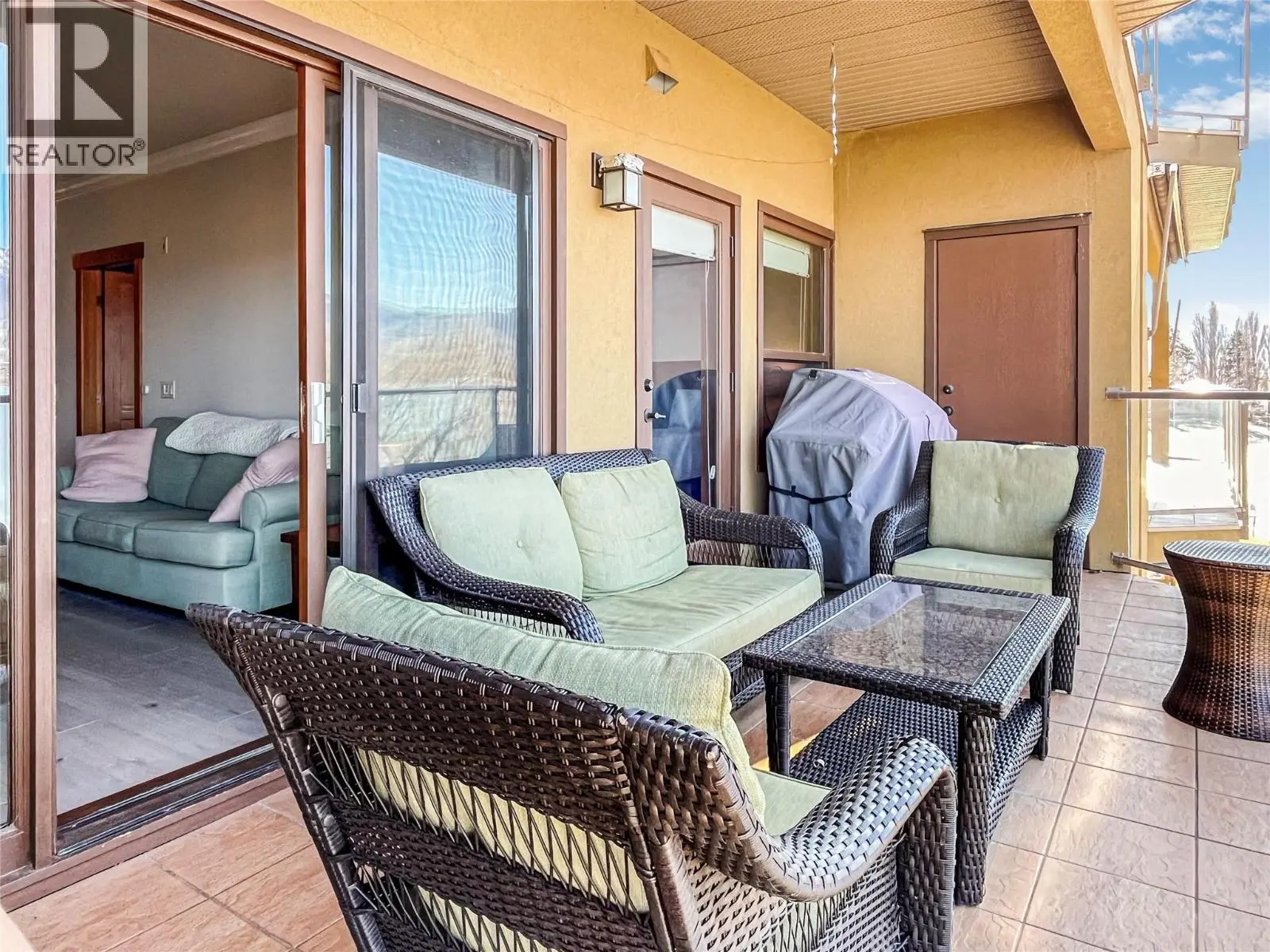 2418 Lakeshore Drive Unit# 302. Osoyoos, British Columbia