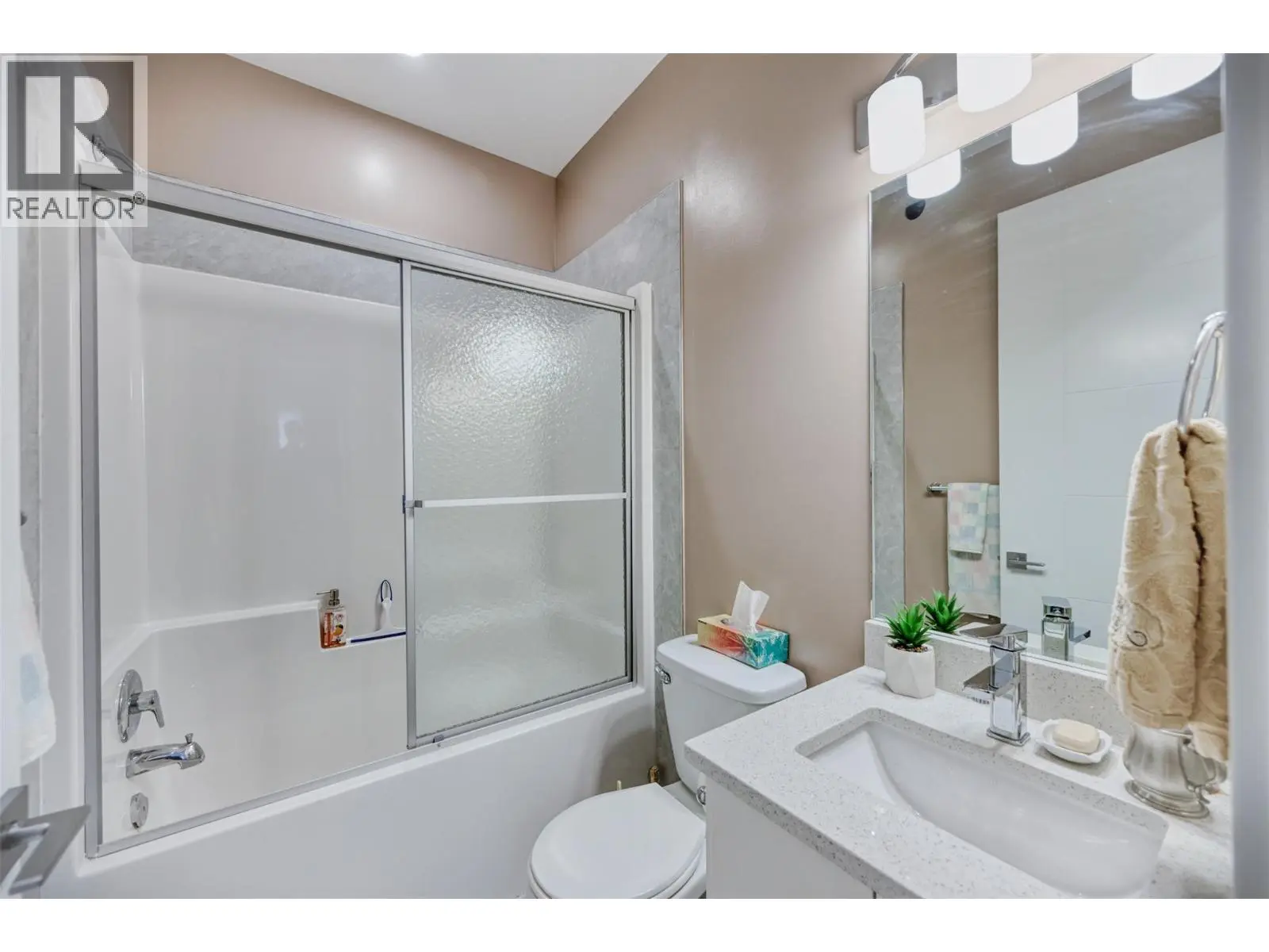 3807 Fairwinds Drive. Osoyoos, British Columbia