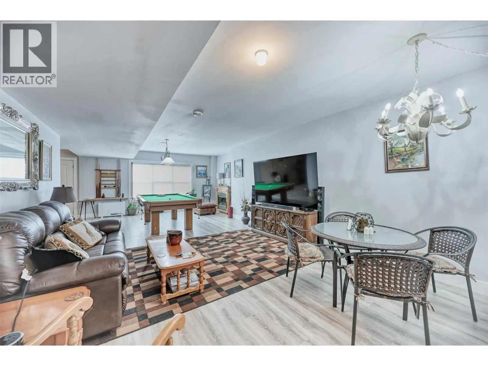 3807 Fairwinds Drive. Osoyoos, British Columbia
