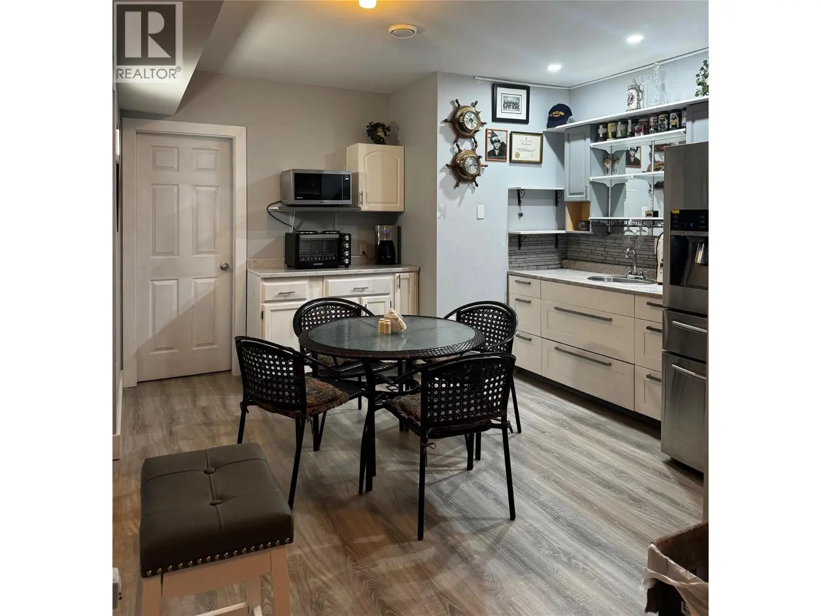 3807 Fairwinds Drive. Osoyoos, British Columbia