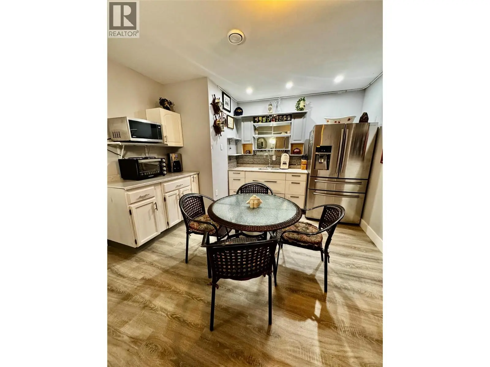 3807 Fairwinds Drive. Osoyoos, British Columbia